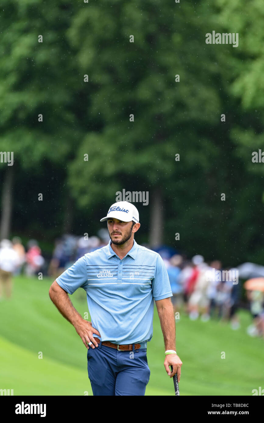Dublin Oh Usa 30th May 2019 Max Homa Relaxes On The 18th Green In Between Shots