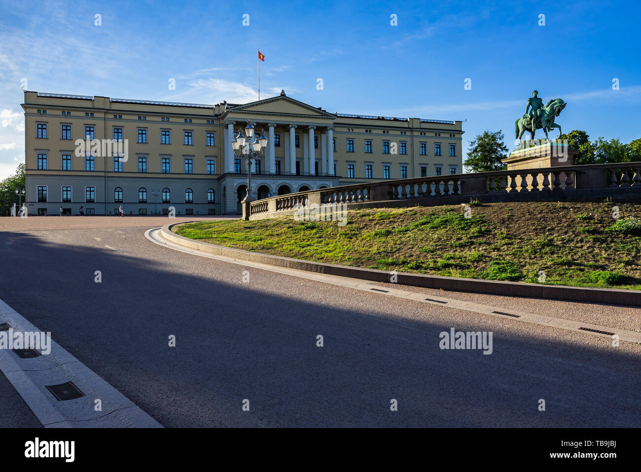 Oslo Royal Palace (Slottet) is the official residence of the King of Norway Stock Photo