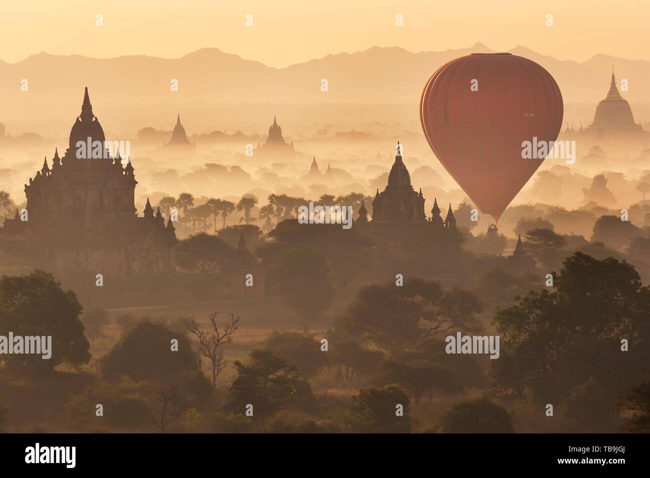 Bagan fashion hi-res stock photography and images - Alamy