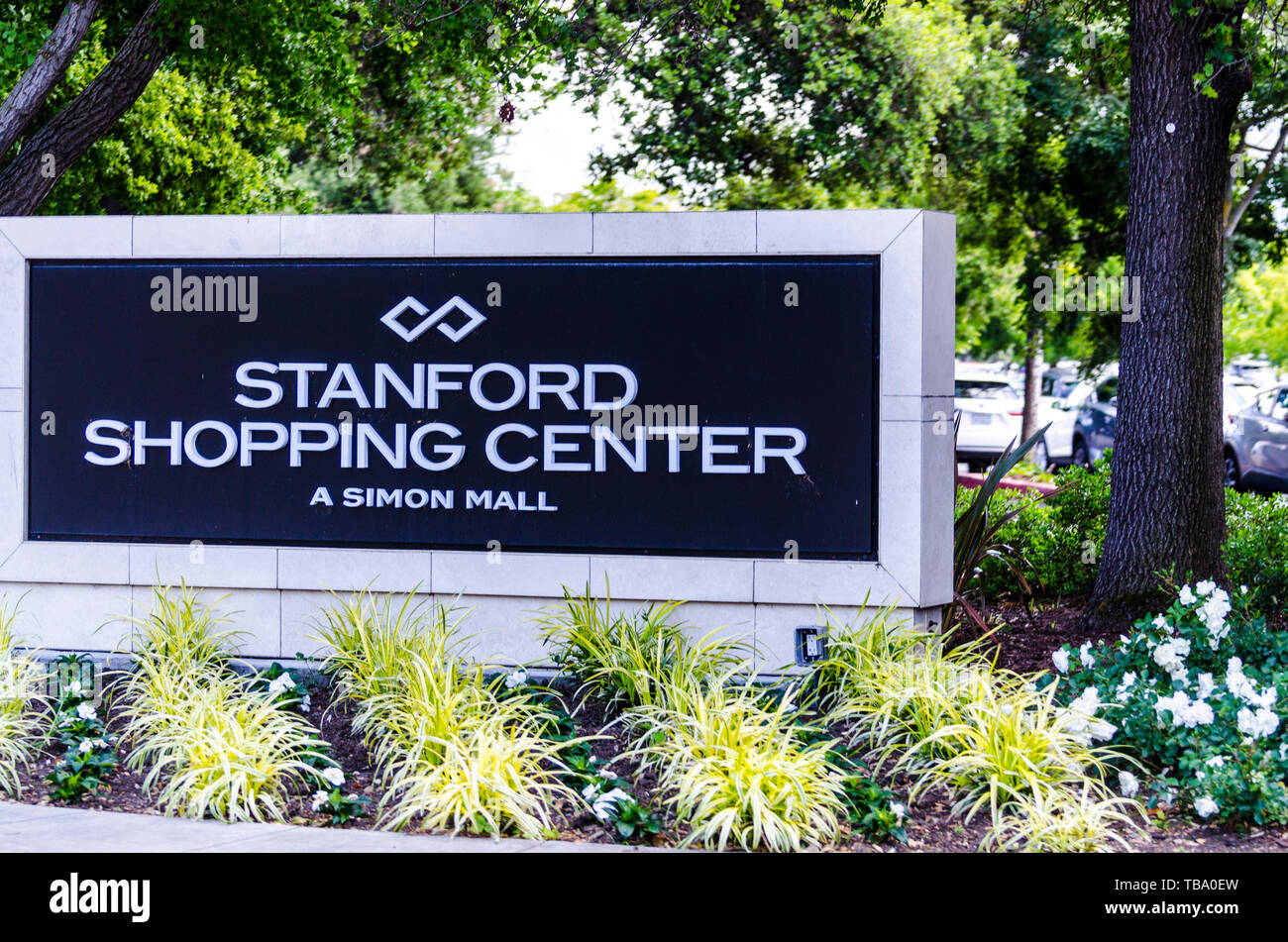 Stanford Shopping Center in Palo Alto California Stock Photo - Alamy