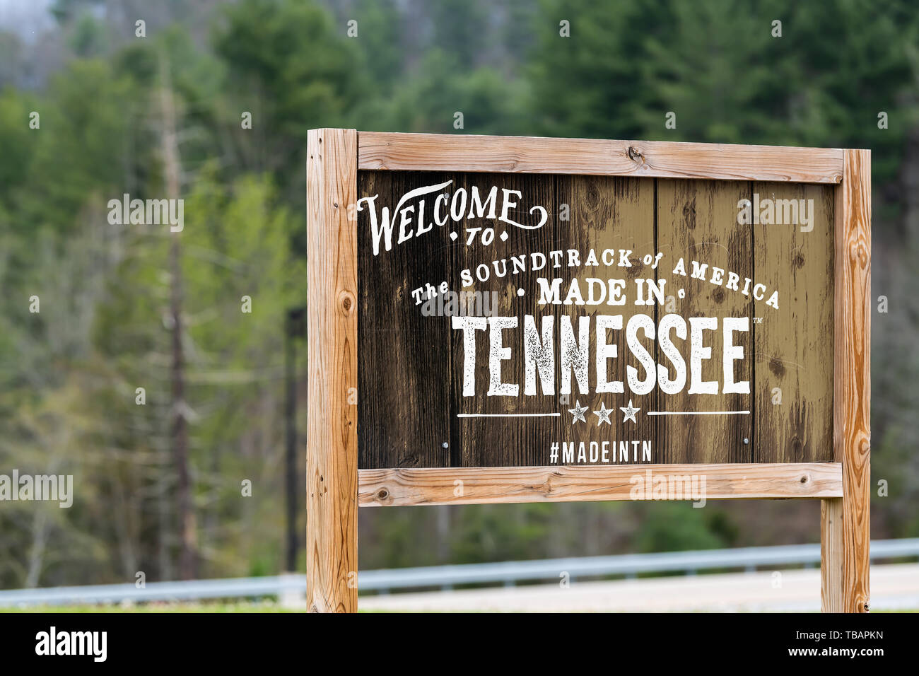 Tenessee Sign White Pine Tennessee Welcome Sign Welcome To Tennessee Sign Hi Res