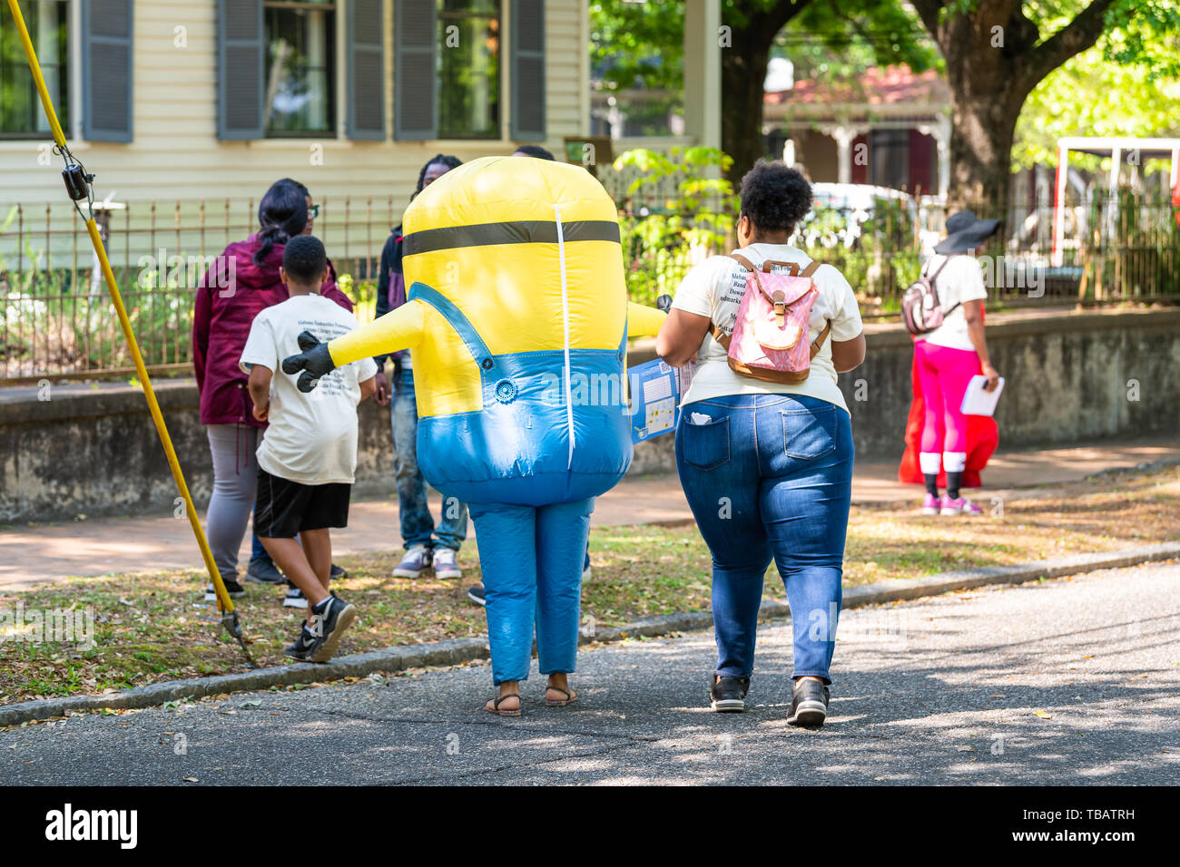 Minion costume hi-res stock photography and images - Alamy