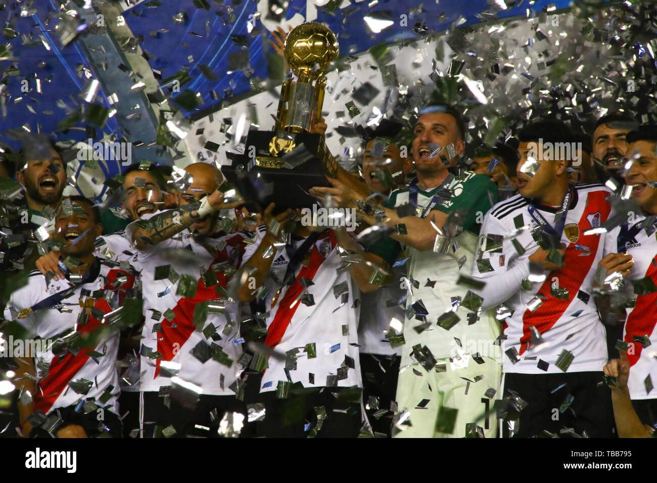 BUENOS AIRES, 30.05.2019:  Players of River Plate celebrate the victory on the final match between River Plate (ARG) and Athletico Paranaense (BRA) of Stock Photo