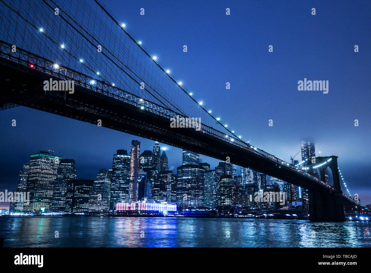 Bridge in new york hi-res stock photography and images - Alamy