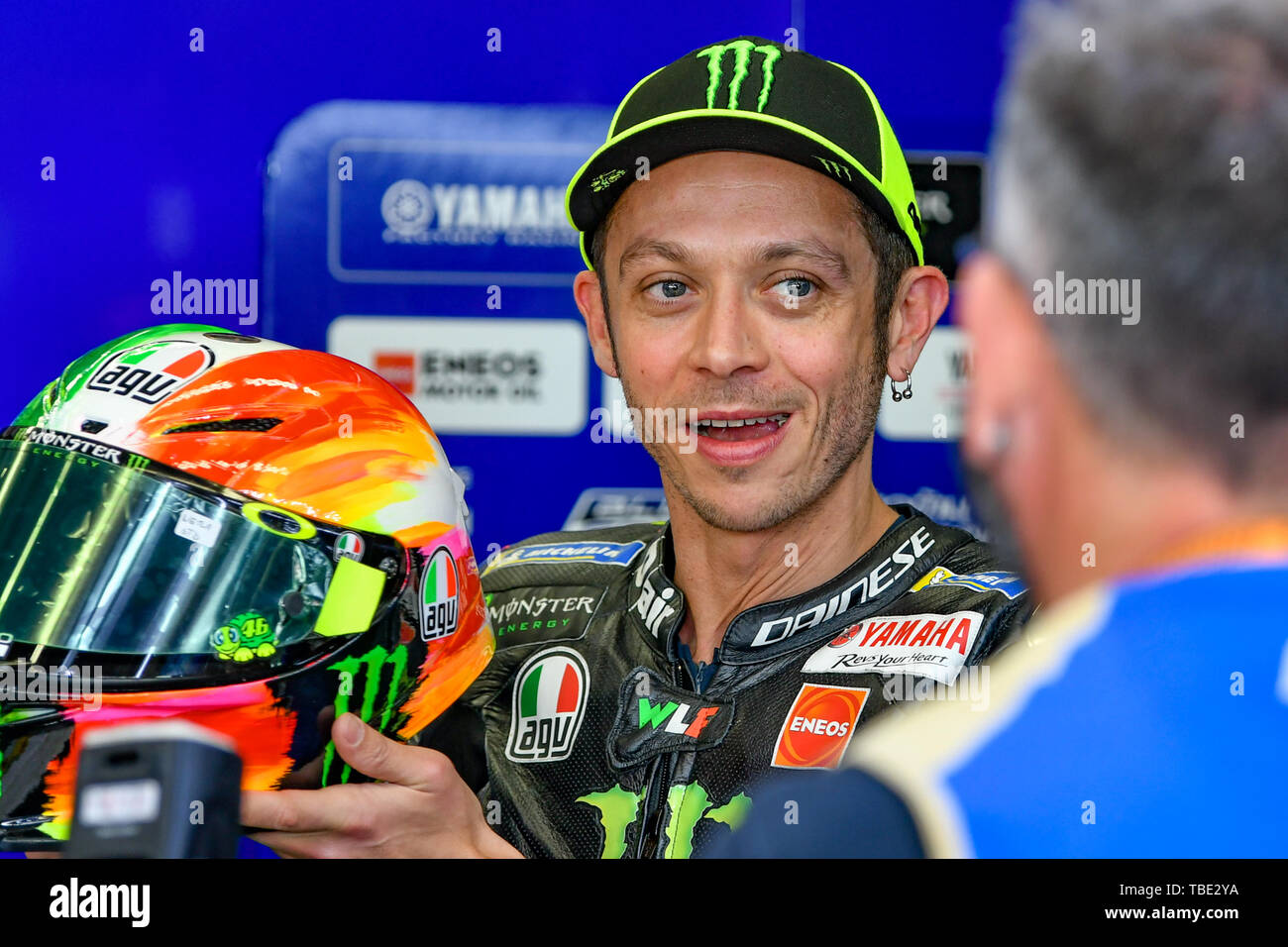lustre Countryside Anbefalede Mugello, Italy. 01st June, 2019. Valentino Rossi shows the Mugello 2019  helmet Credit: Independent Photo Agency/Alamy Live News Stock Photo - Alamy