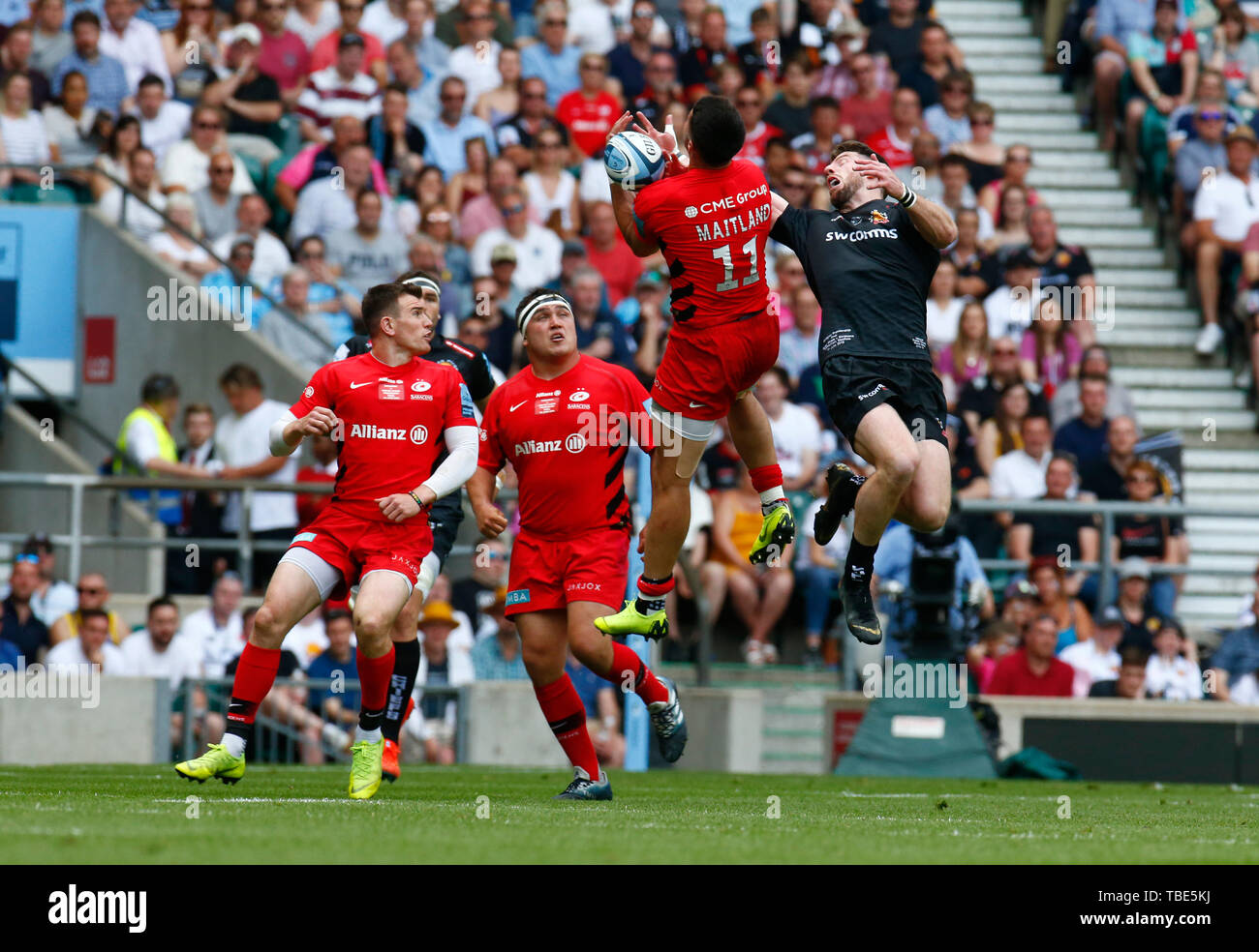 LONDON, United Kingdom. 01st June, 2019. Sean Maitland of Saracens and Alex Cuthbert of Exeter Chiefs during Gallagher Premiership Rugby Final between Exeter Chiefs and Saracens at Twickenham Stadium, London, on 01 June 2019 Credit: Action Foto Sport/Alamy Live News Stock Photo