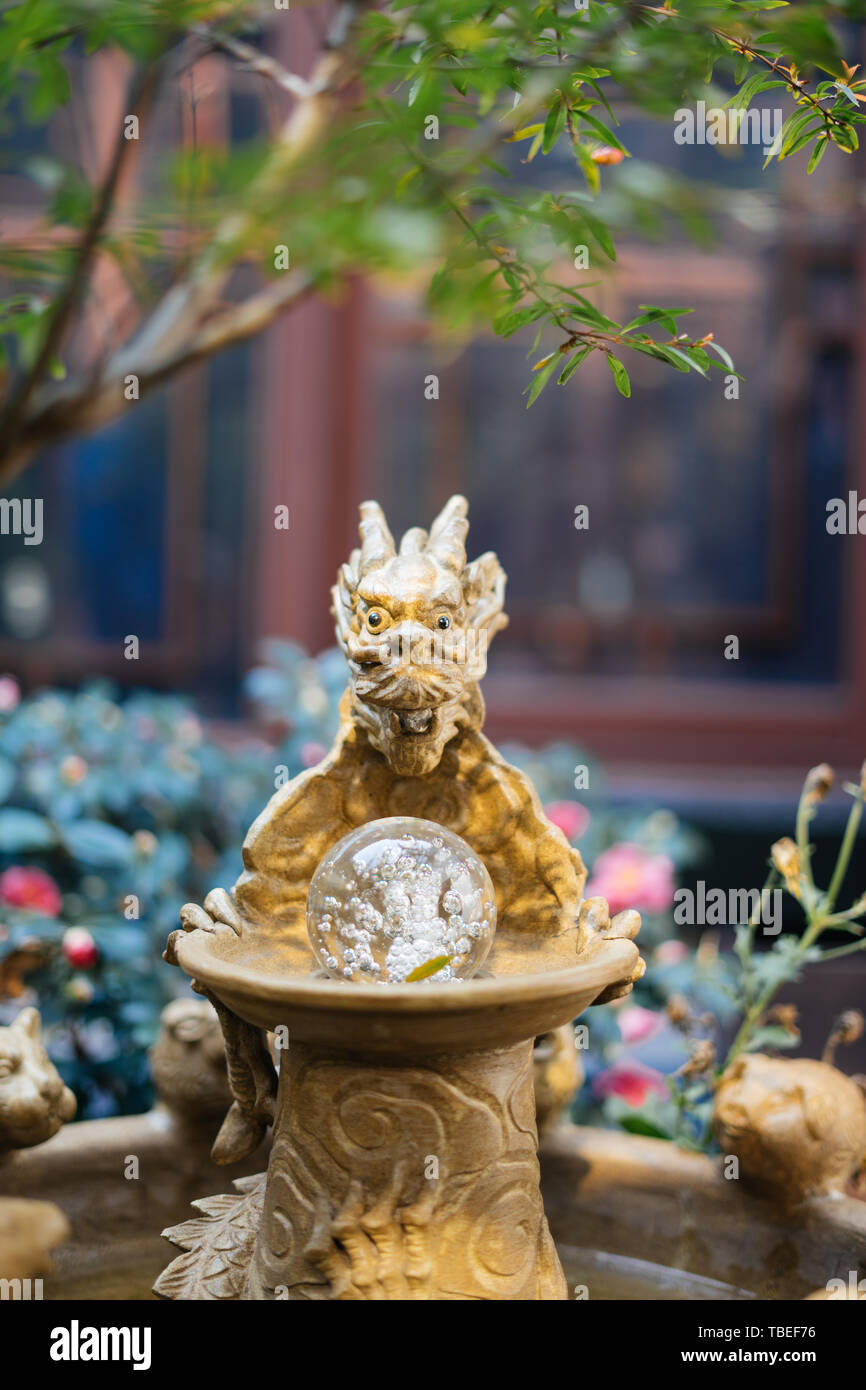 Chinese dragon fountain hi-res stock photography and images - Alamy