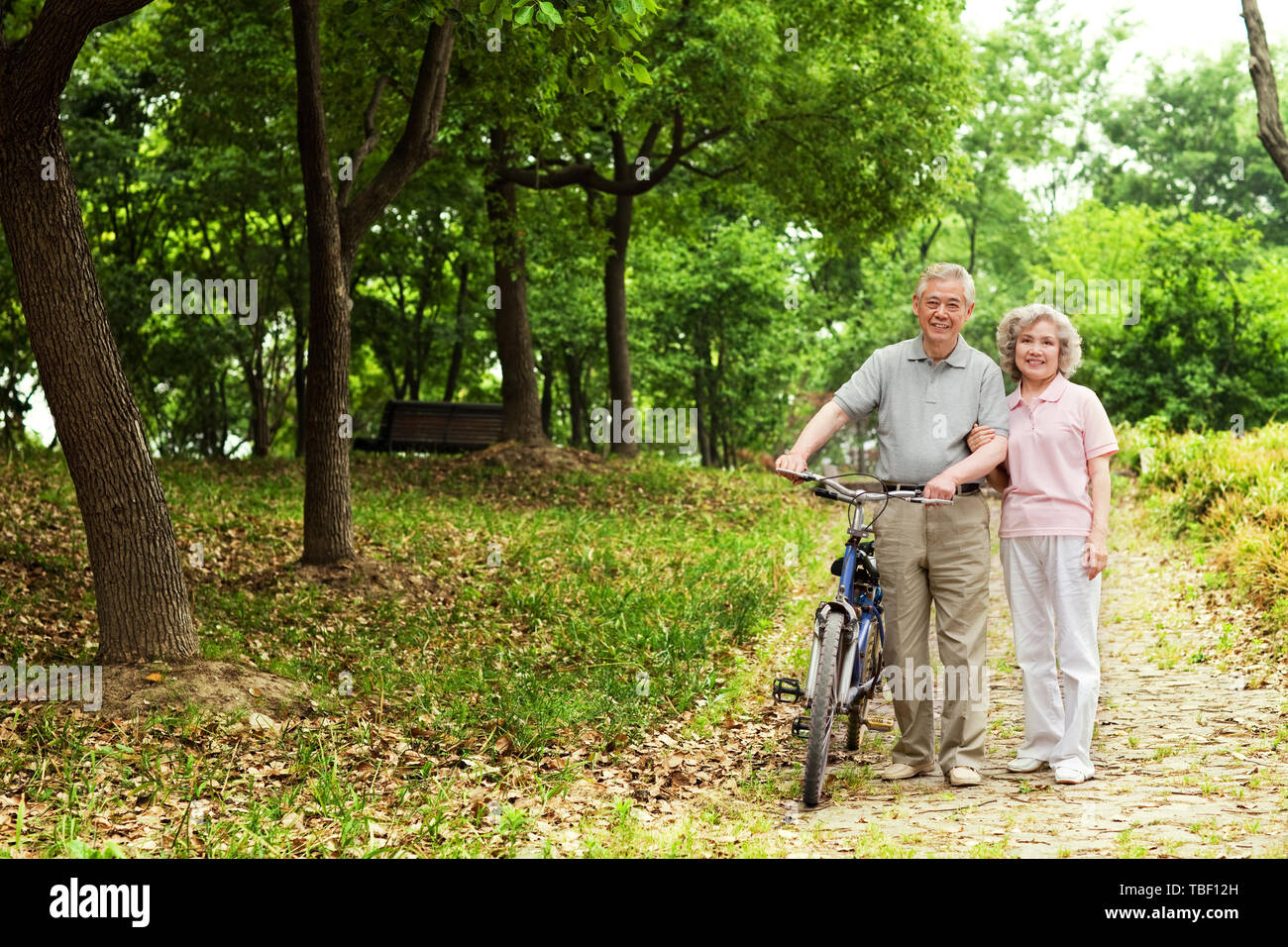 Elderly woman full body walk hi-res stock photography and images - Alamy