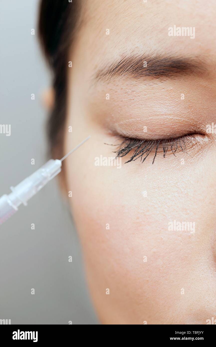 Asian eye surgery cosmetic hi-res stock photography and images - Alamy