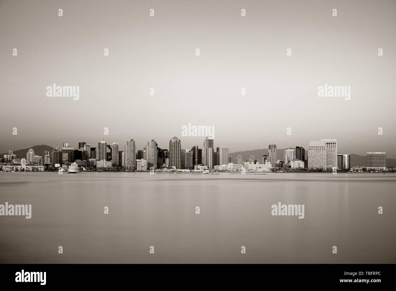 Sunrise san diego skyline view hi-res stock photography and images - Alamy