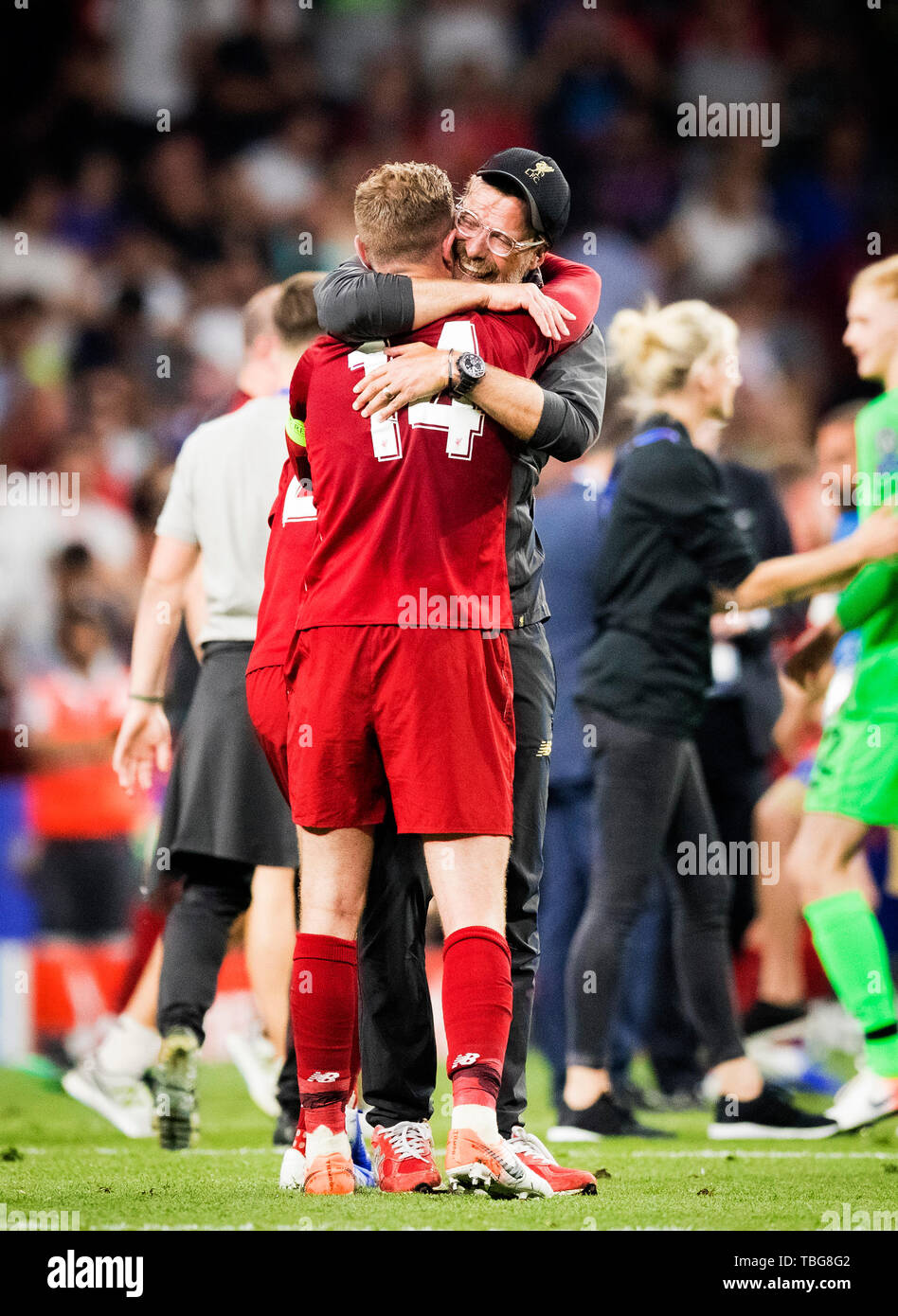 Madrid, 01.06.2019 Final cheers: Jordan Henderson (Liverpool), Trainer JŸrgen Klopp (Liverpool) Tottenham Hotspur - FC Liverpool Stock Photo