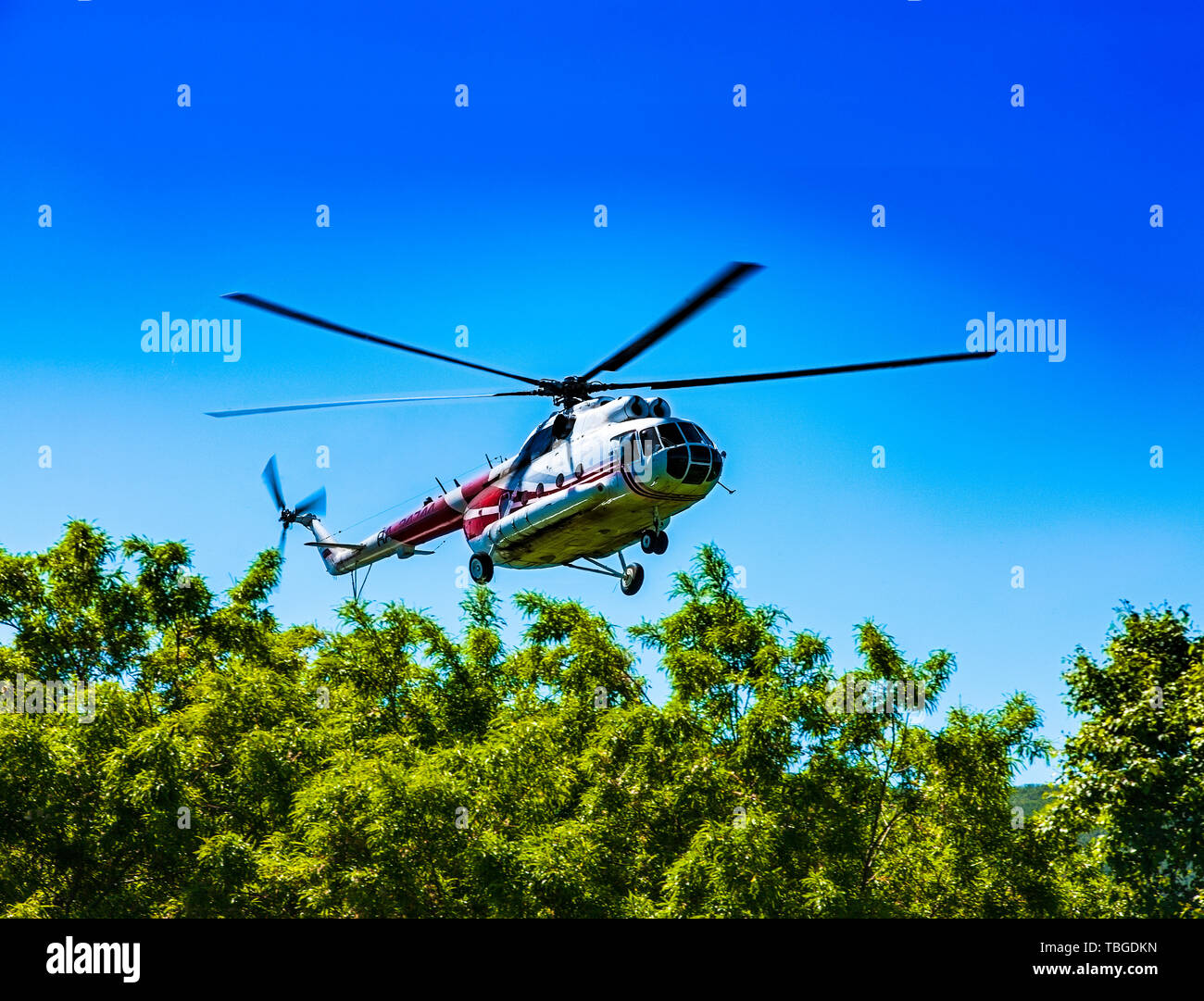 Winging helicopter hi-res stock photography and images - Alamy