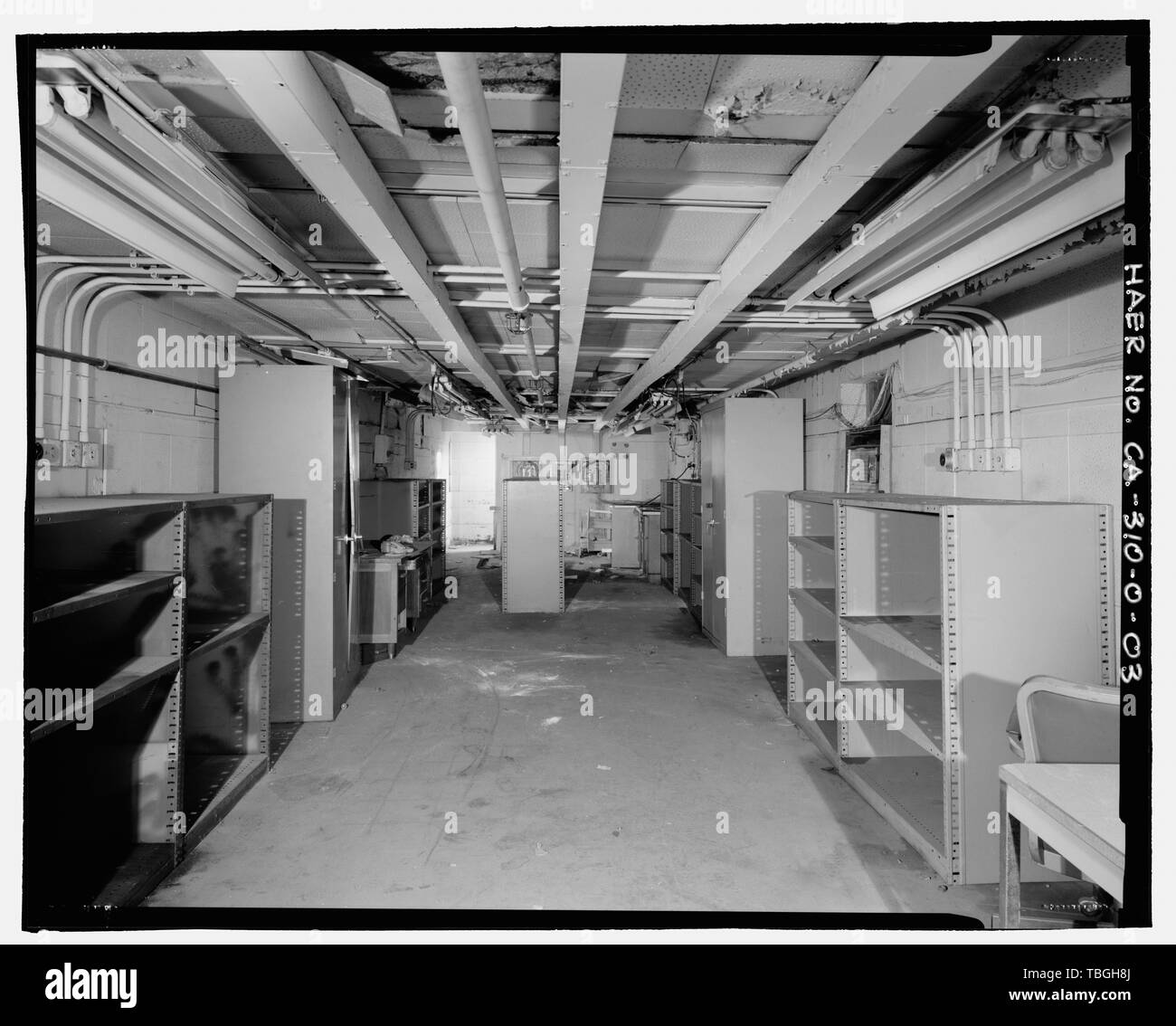 MAIN ROOM DETAIL VIEW, FACING SOUTH  NASA Industrial Plant, Propellent Test Laboratory, 12214 Lakewood Boulevard, Downey, Los Angeles County, CA Stock Photo