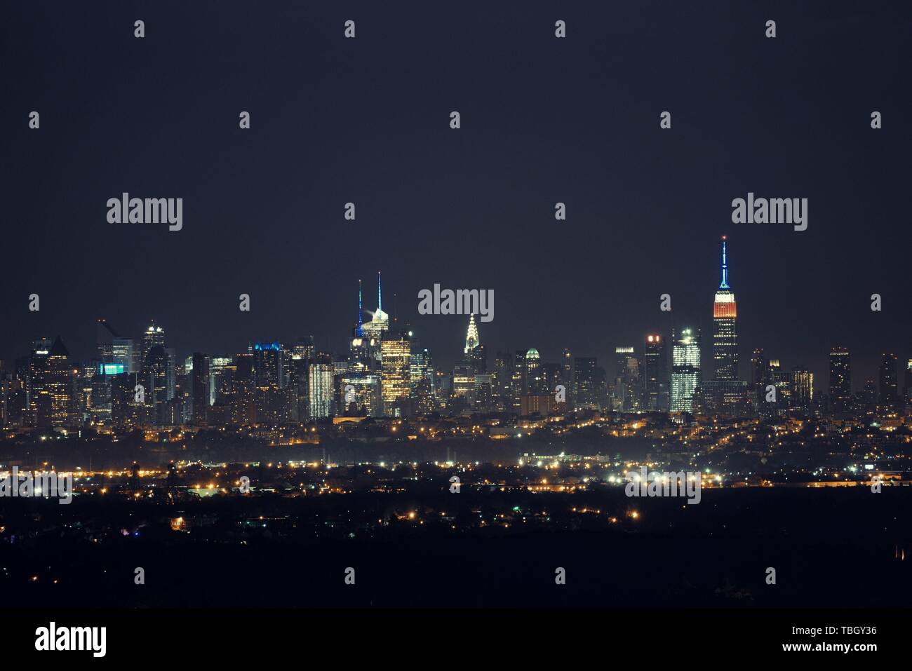 New York City midtown skyline at night Stock Photo - Alamy