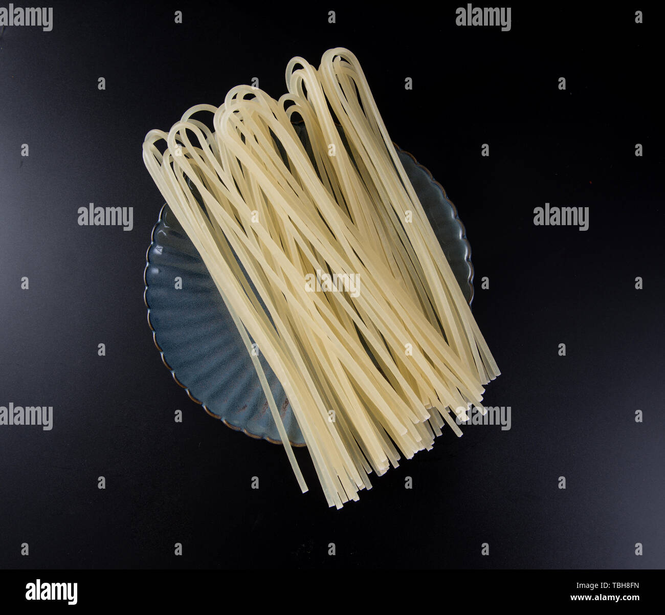 Snacks rice flour hires stock photography and images Alamy