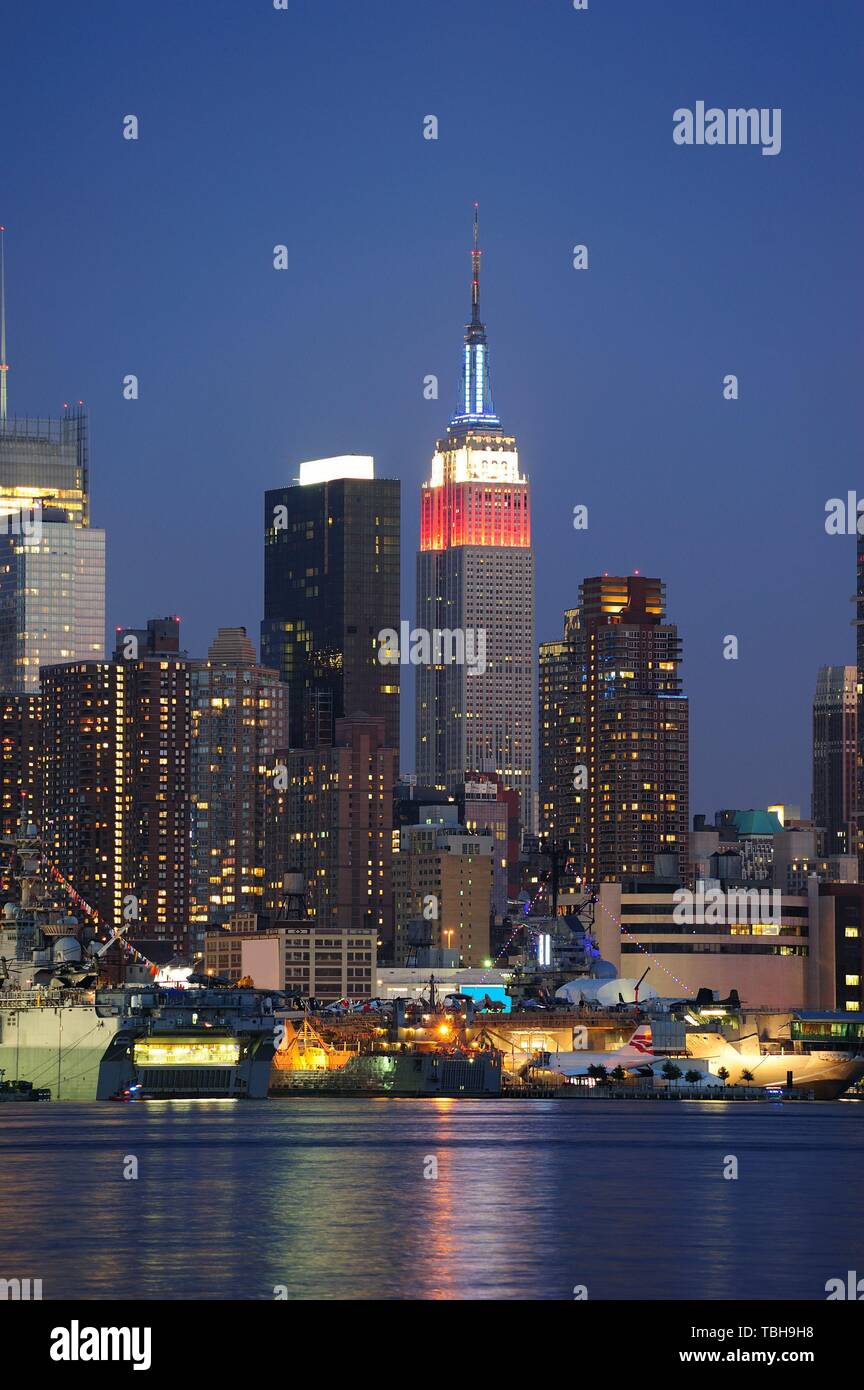 NEW YORK CITY, NY - MAY 30: The Empire State Building is a 102-story ...