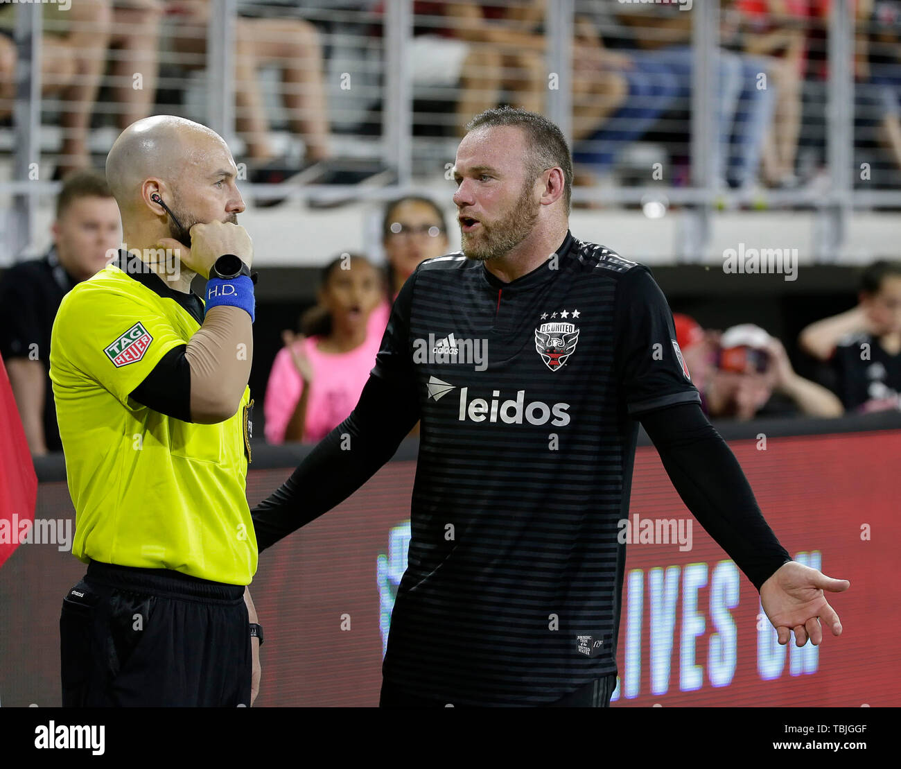 Washington DC, USA. 1st June, 2019. D.C. United Forward (9) Wayne Rooney speaks with a lineman during an MLS soccer match between the D.C. United and the San Jose Earthquakes at Audi Field in Washington DC. Justin Cooper/CSM/Alamy Live News Stock Photo