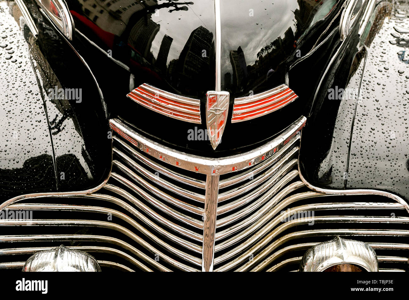 Sao Paulo, Brazil. Sao Paulo, Brazil. 2nd June, 2019. vintage cars are seen in an unprecedented historic event in Sao Paulo that gathers more than 1,500 specimens of collectors in the central region of SÃ£o Paulo Credit: Dario Oliveira/ZUMA Wire/Alamy Live News Stock Photo