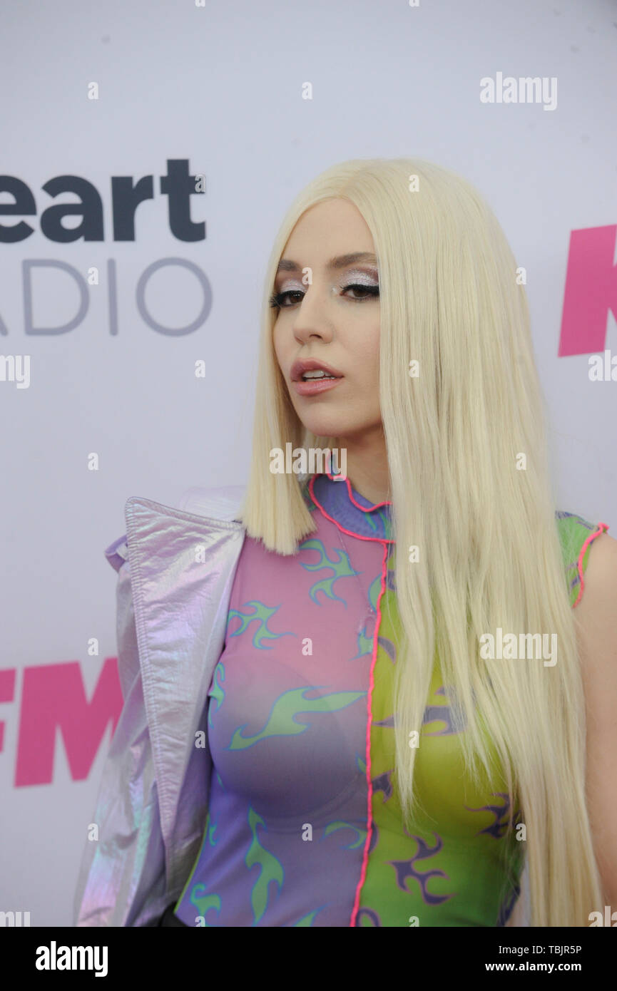 Ava max hires stock photography and images Alamy