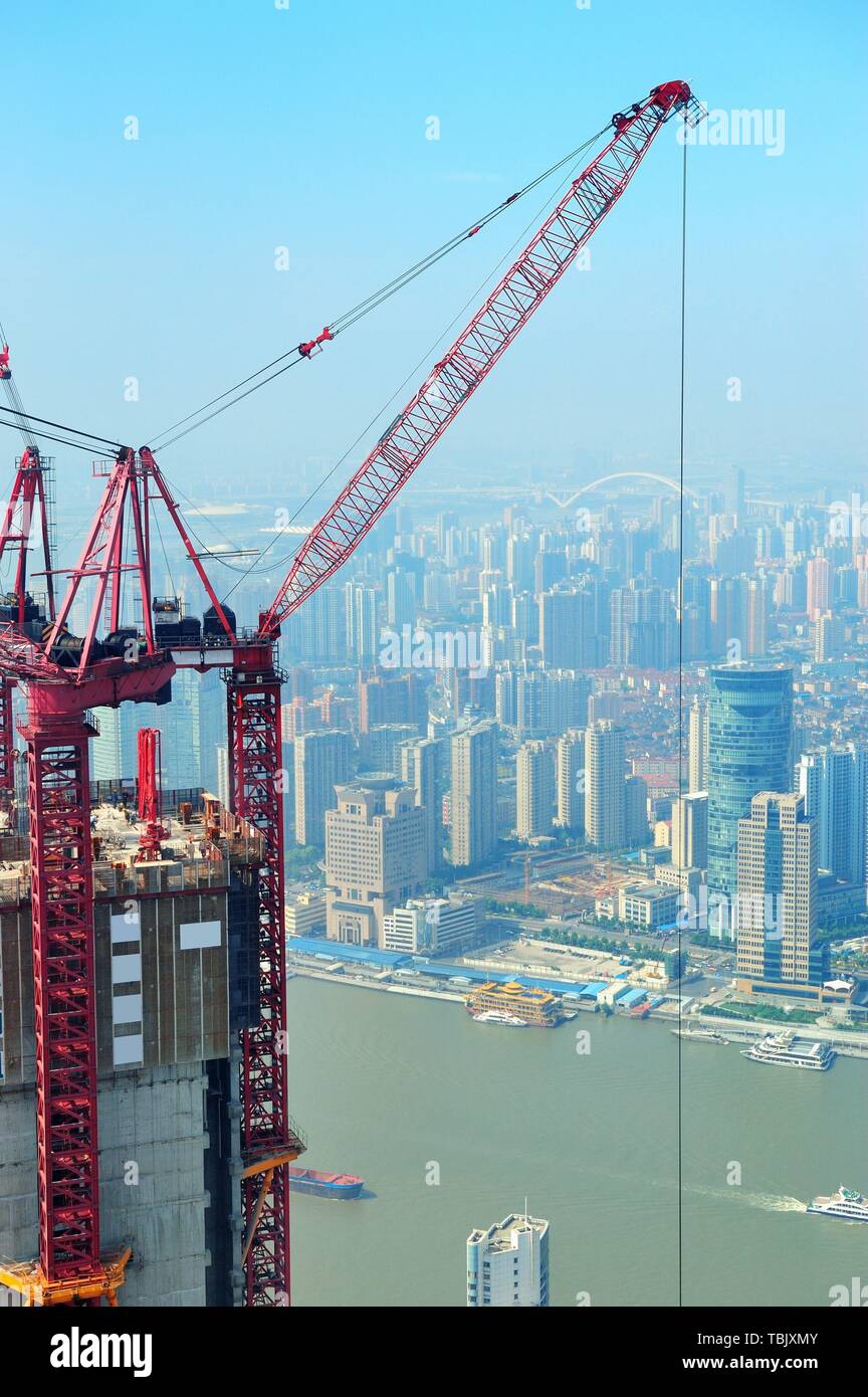 Skyscraper under construction in Shanghai Stock Photo - Alamy