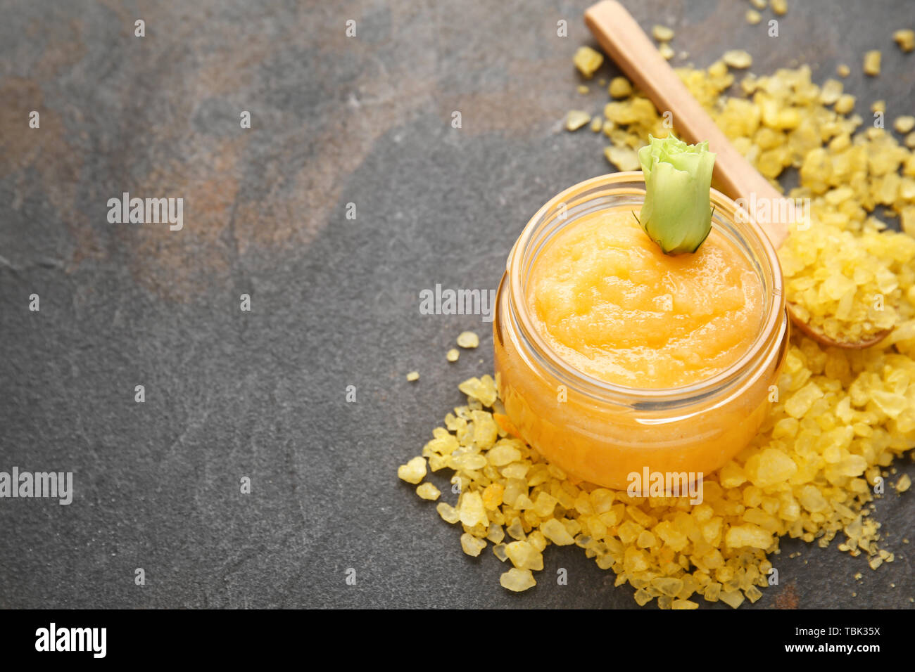 Yellow sugar scrub hi-res stock photography and images - Alamy