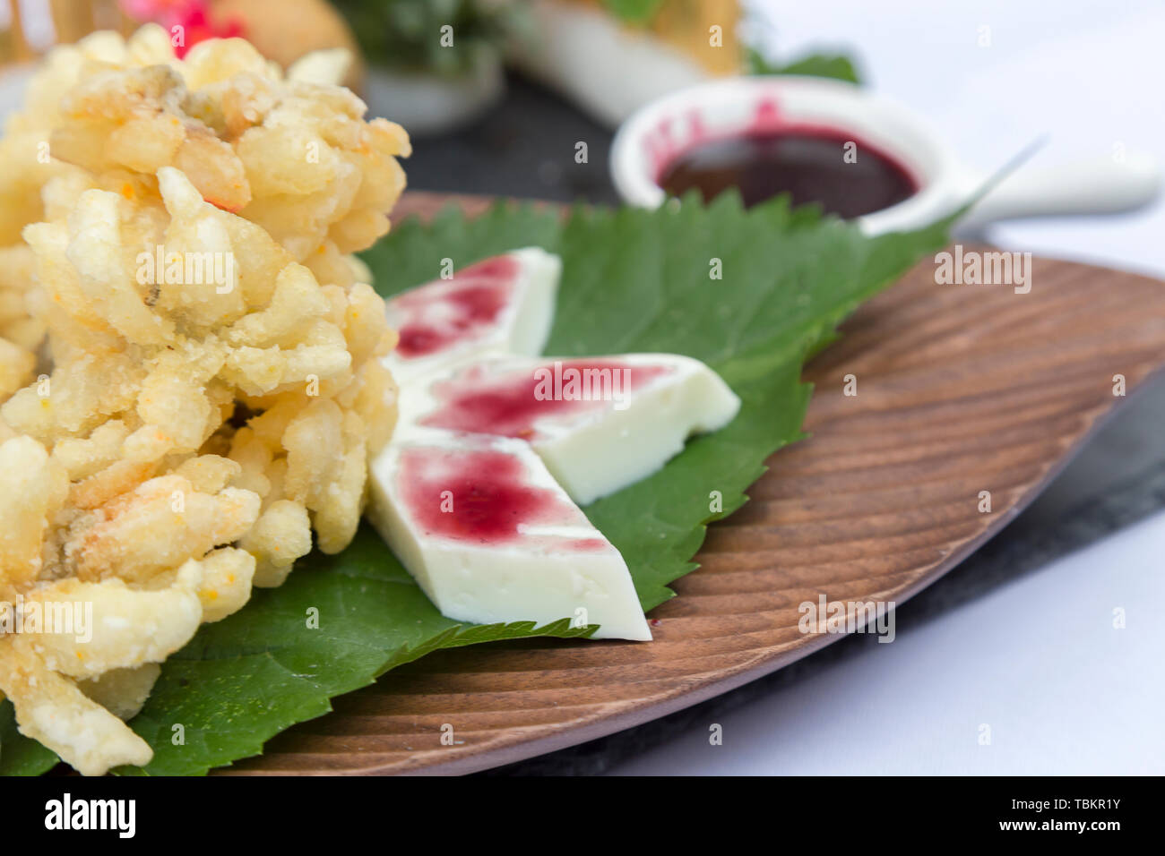 Chinese food crisp fried fish Stock Photo - Alamy