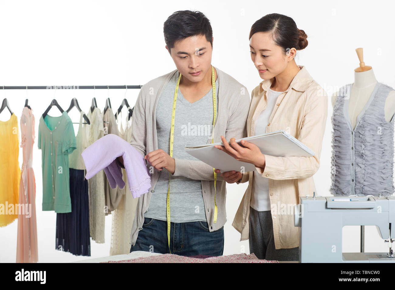 Вкпо 2. Комплект вкпо 2022. Контракт одежда. Форма военная глажка одежды. Оператор в жилетке png.