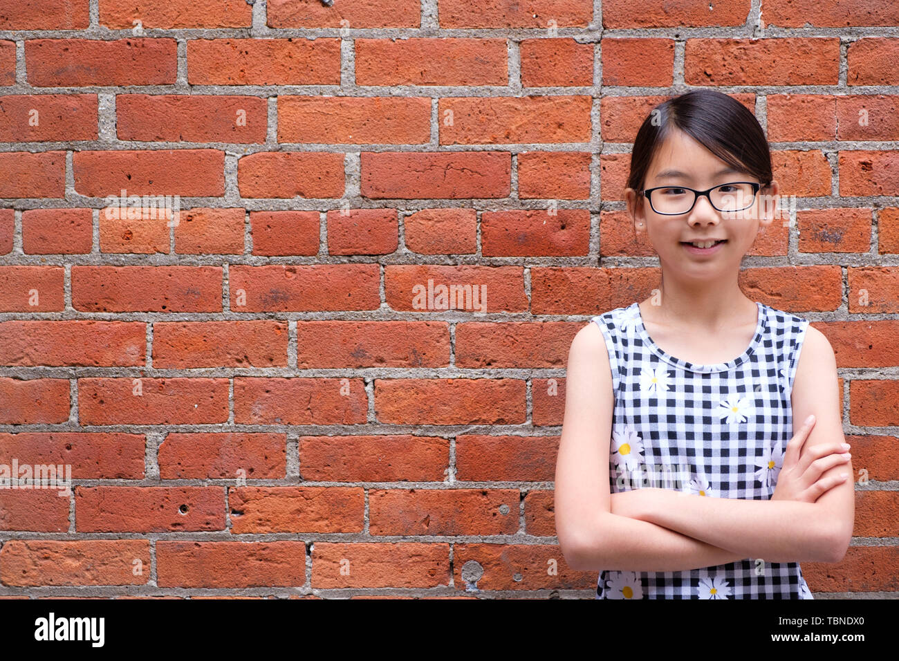 Pretty asian model young teenager hi-res stock photography and images ...