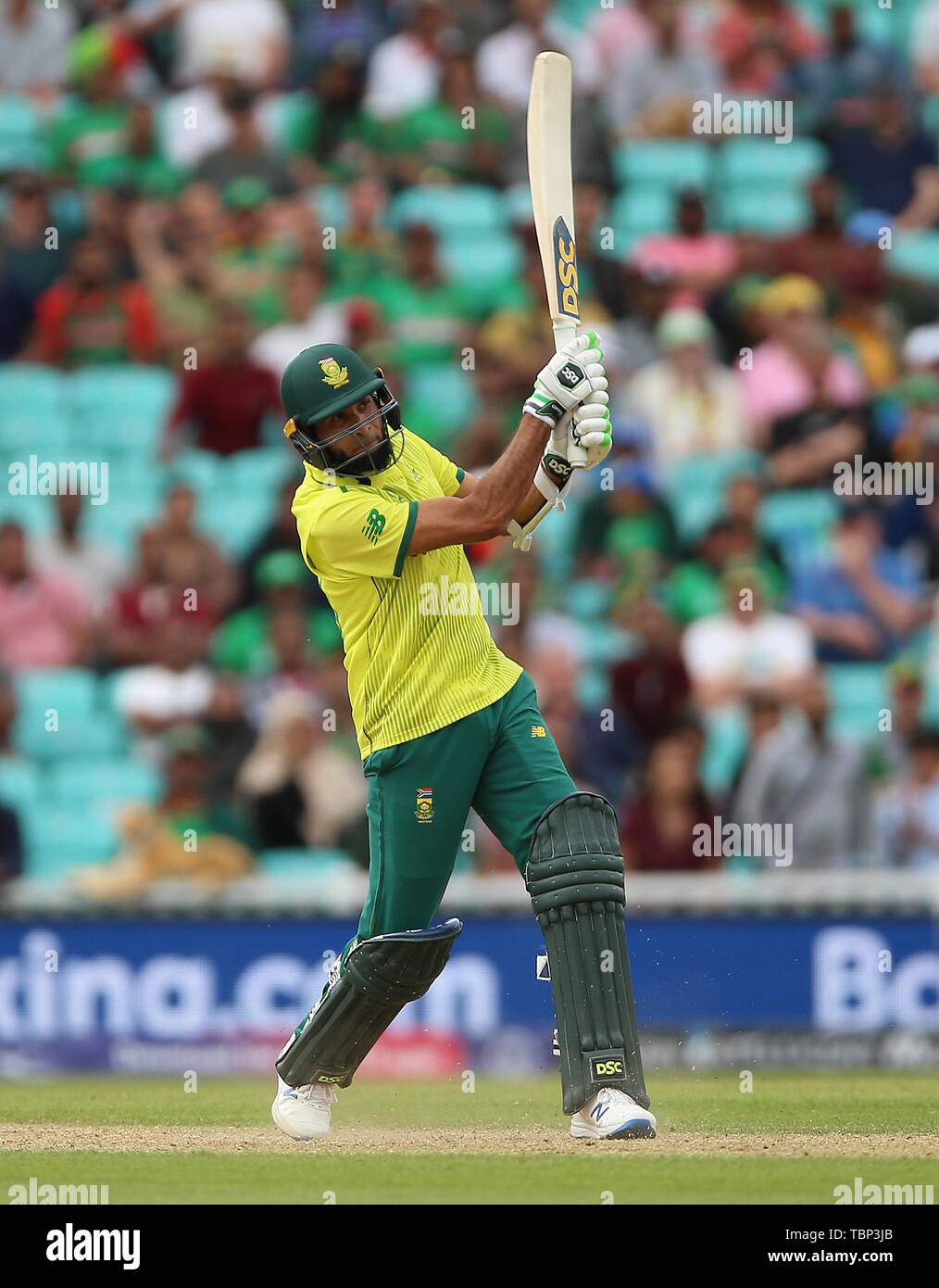 South Africa S Imran Tahir During The Icc Cricket World Cup Group Stage Match At The Oval London Stock Photo Alamy
