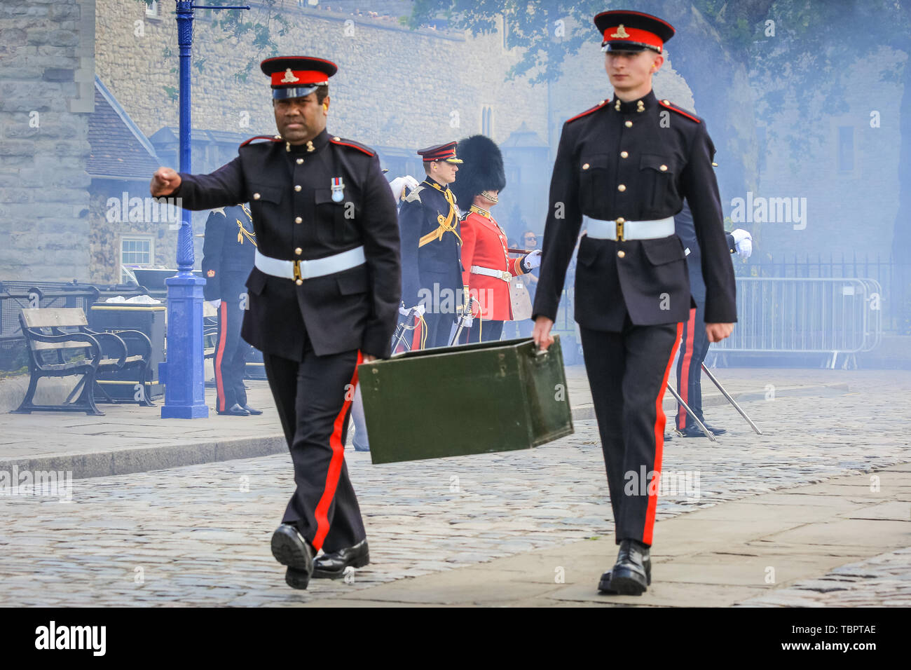 London, UK, 03rd June 2019. A cartridge case is being carried by soldiers. A 103 round gun salute by the Honourable Artillery Company at HM Tower of London is fired at midday. The 103 rounds are:  41 to mark 66 years since HM The Queen’s coronation, 41 to mark the state visit of the President of the United States, and 21 for the City of London. Credit: Imageplotter/Alamy Live News Stock Photo