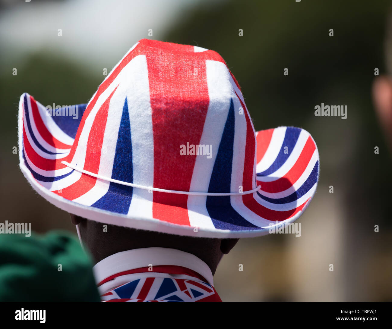 London, UK. 3rd June, 2019. President Trump and his wife Melania arrive at Buckingham Palace by Helicopter, Marine One, they were greeted by Prince Charles then The Queen at the start of his official state visit to Great Britain. A 41 gun salute was also carried out in his honour. Credit: Keith Larby/Alamy Live News Stock Photo