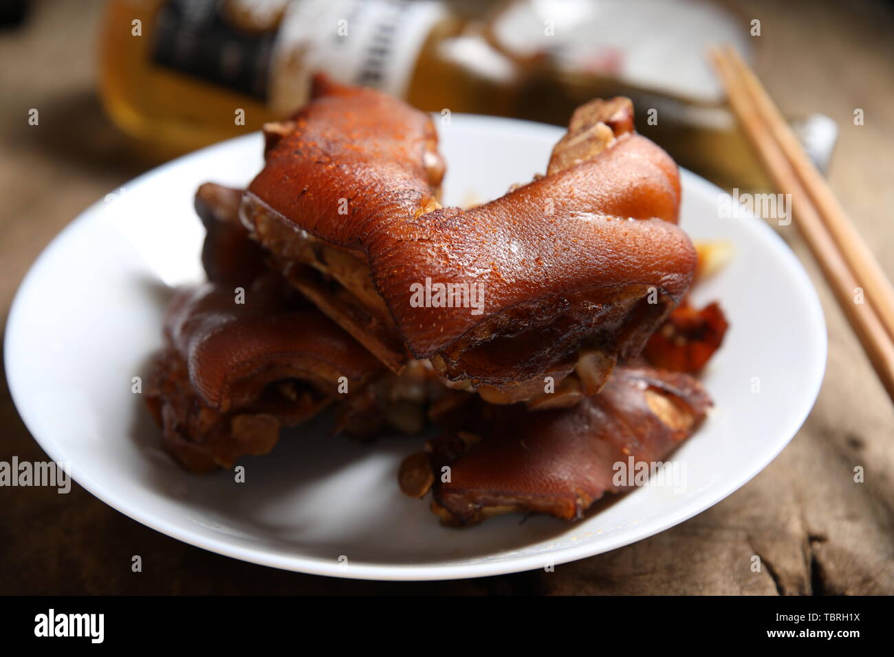 Delicious roasted pig's hoof food Stock Photo Alamy