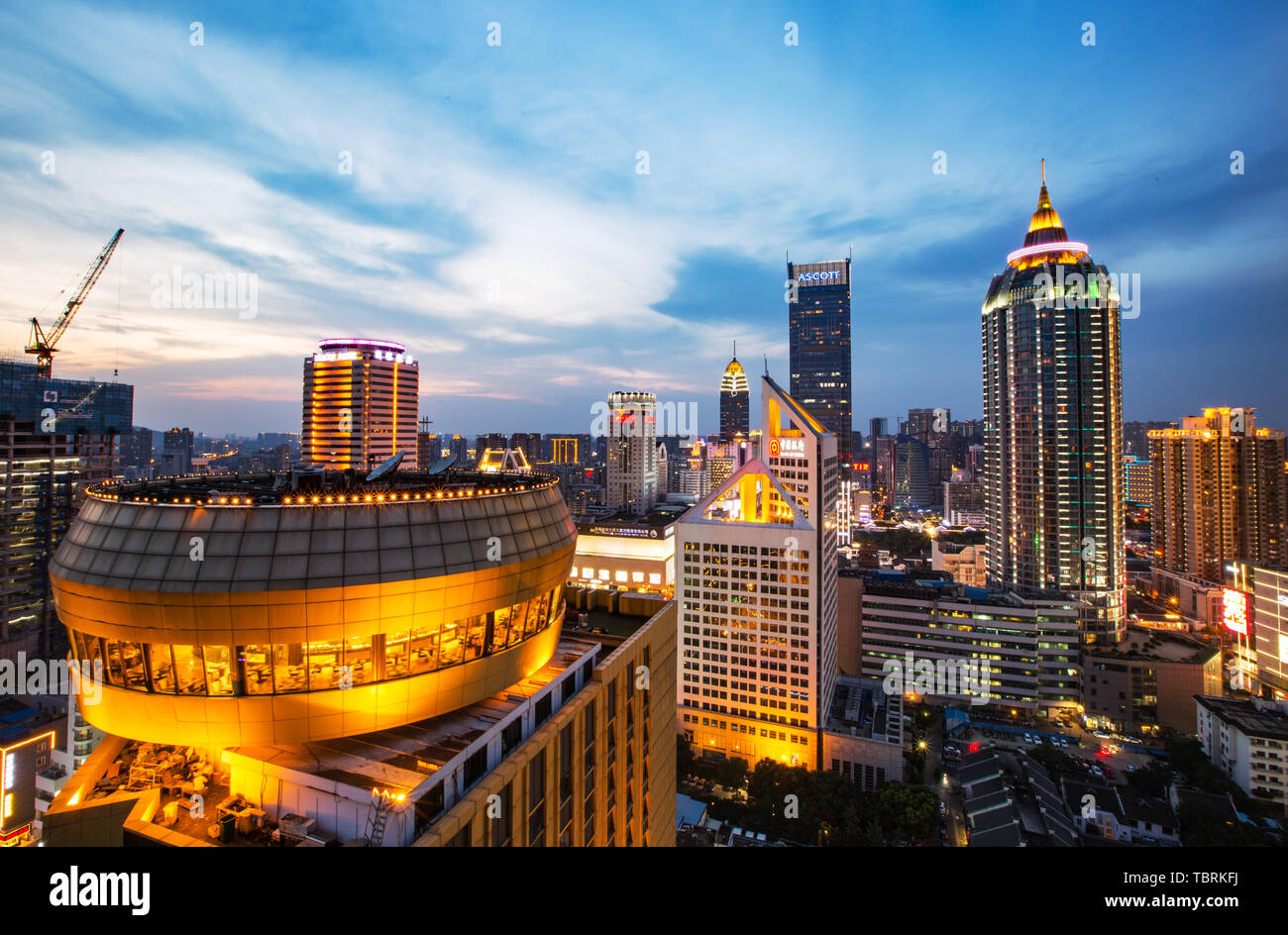 Skyline and urban scenery hi-res stock photography and images - Alamy