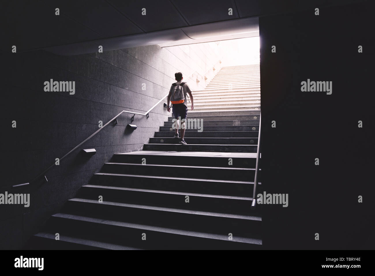 Silhouette lone walker hi-res stock photography and images - Alamy