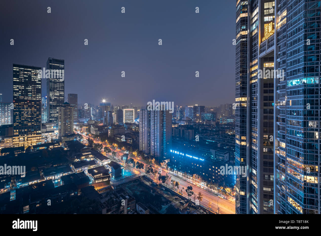 High rise scenery hi-res stock photography and images - Alamy