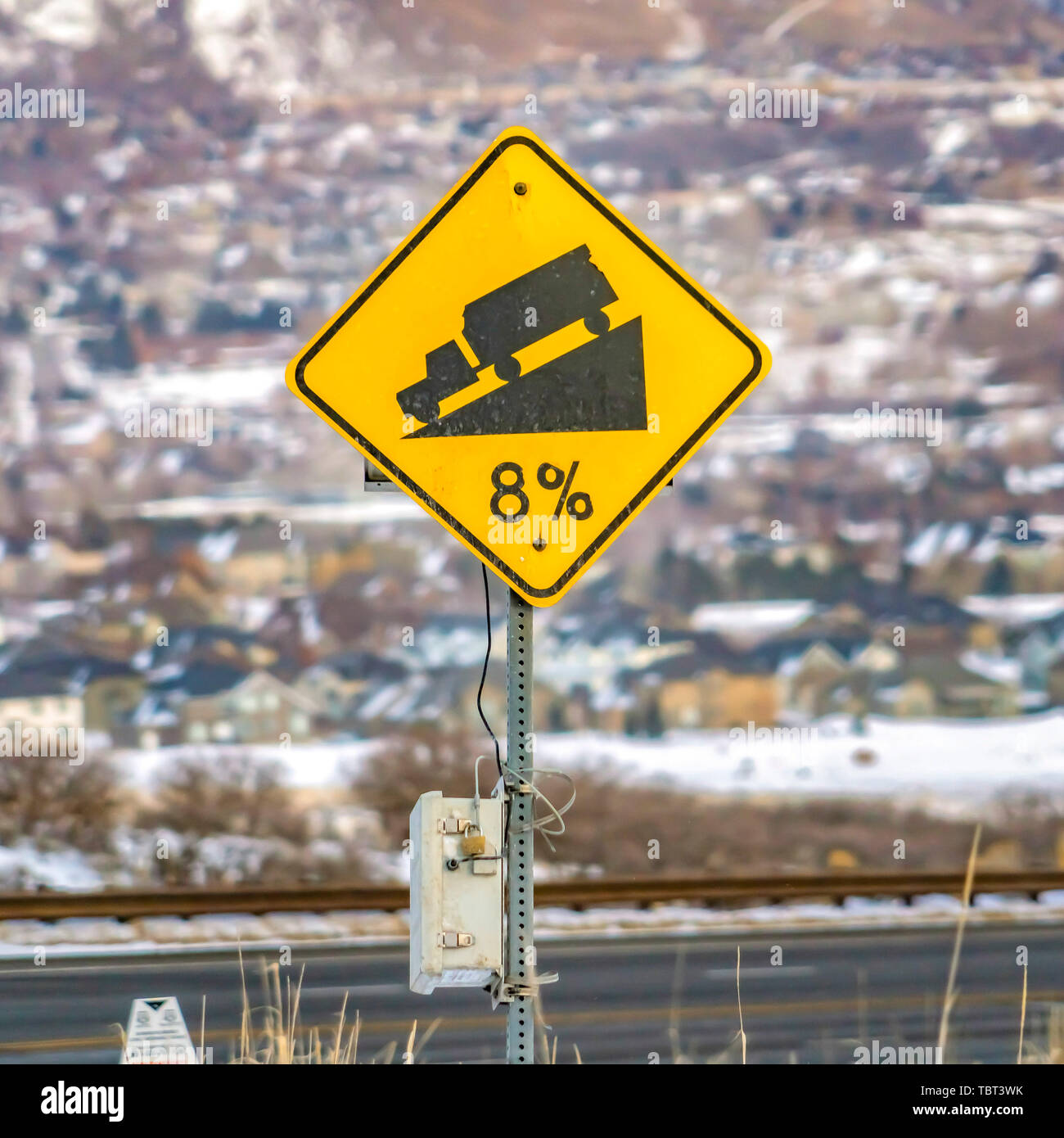 Warning Steep Downhill Sign Stock Illustration - Download Image Now - Car, Moving Down, Steep - iStock