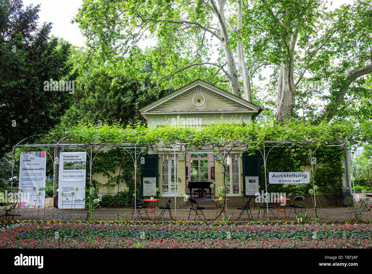 Nebbiensches Gartenhaus, Nebbien's Summerhouse, classicist pavillon, Frankfurt am Main, Germany Stock Photo