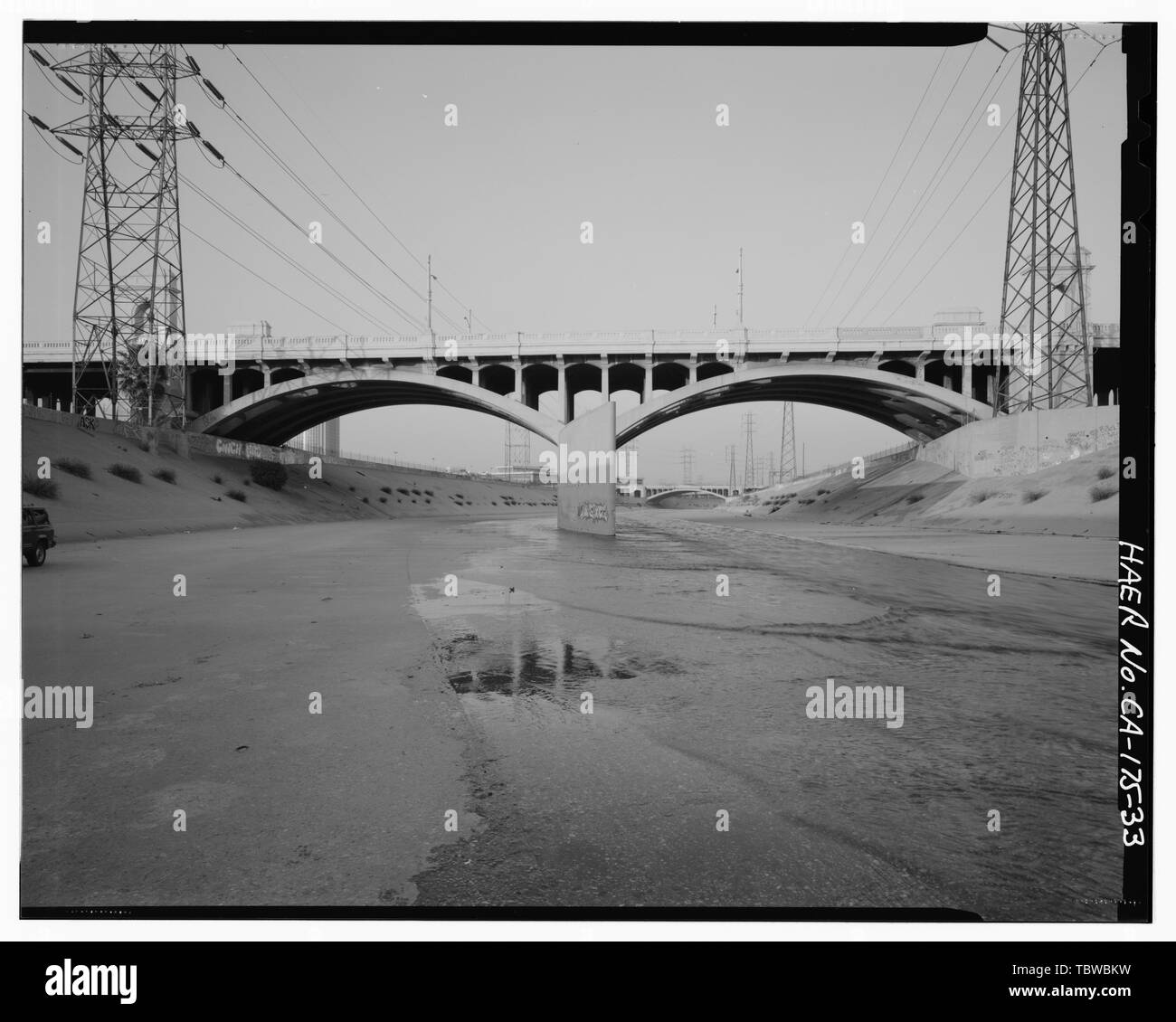 MAIN ARCH SOUTH SIDE VIEW FROM CHANNEL, FACING NORTH. First Street