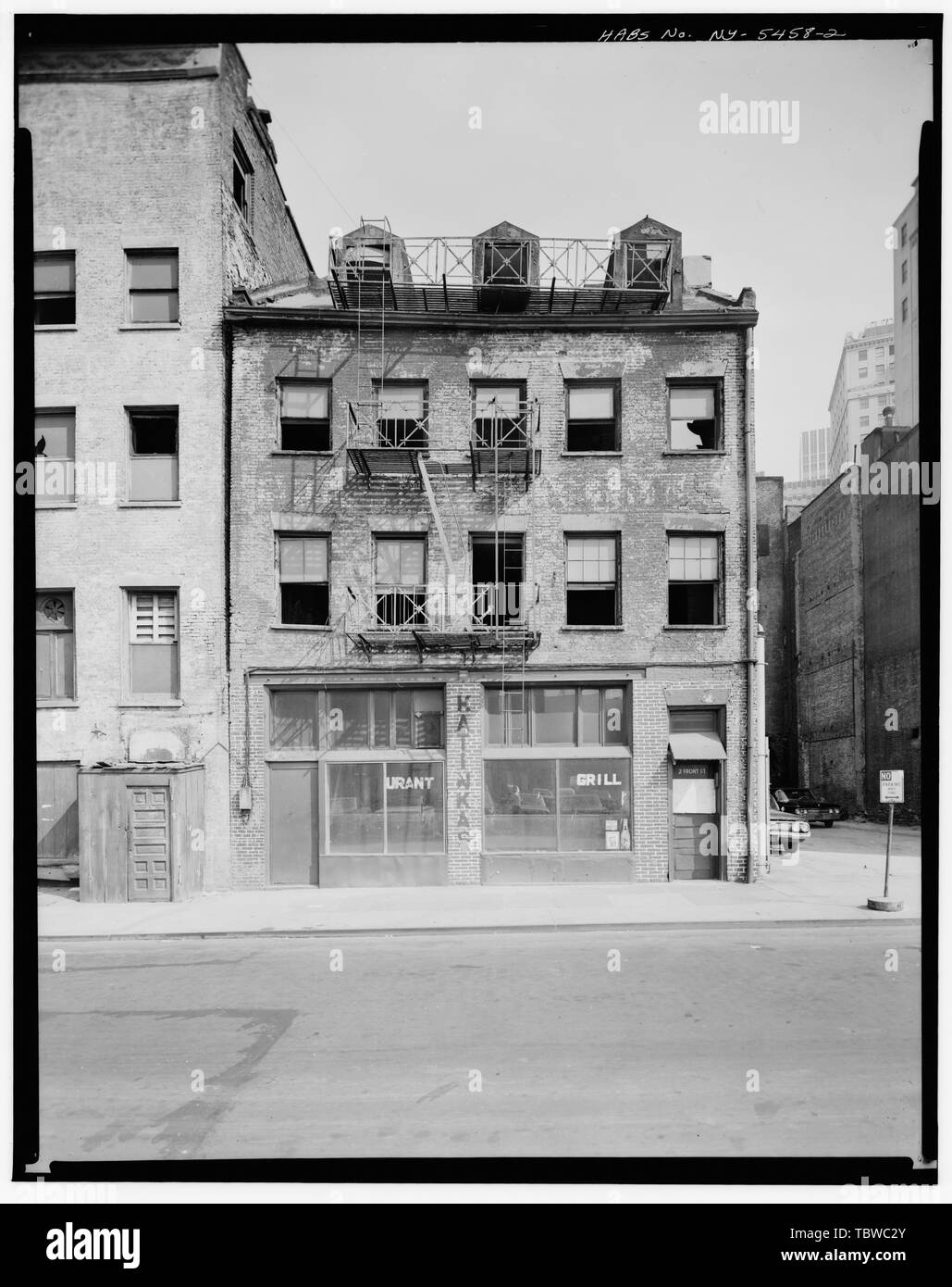 MAIN ELEVATION Jacob Houseman House and Office, 2 Front Street, New