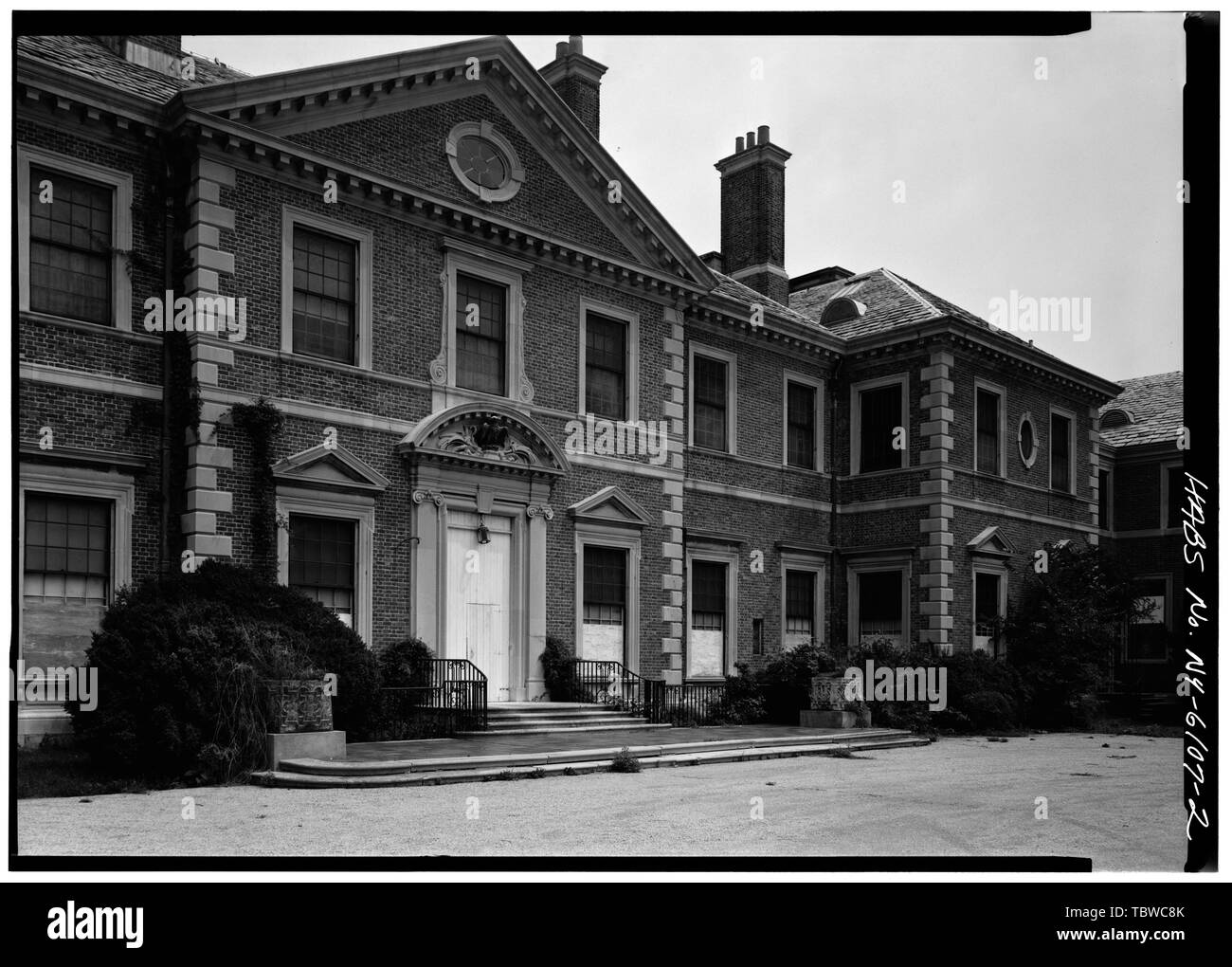 MAIN ELEVATION, DETAIL OF MAIN PROJECTING PAVILION AND END PAVILIONS