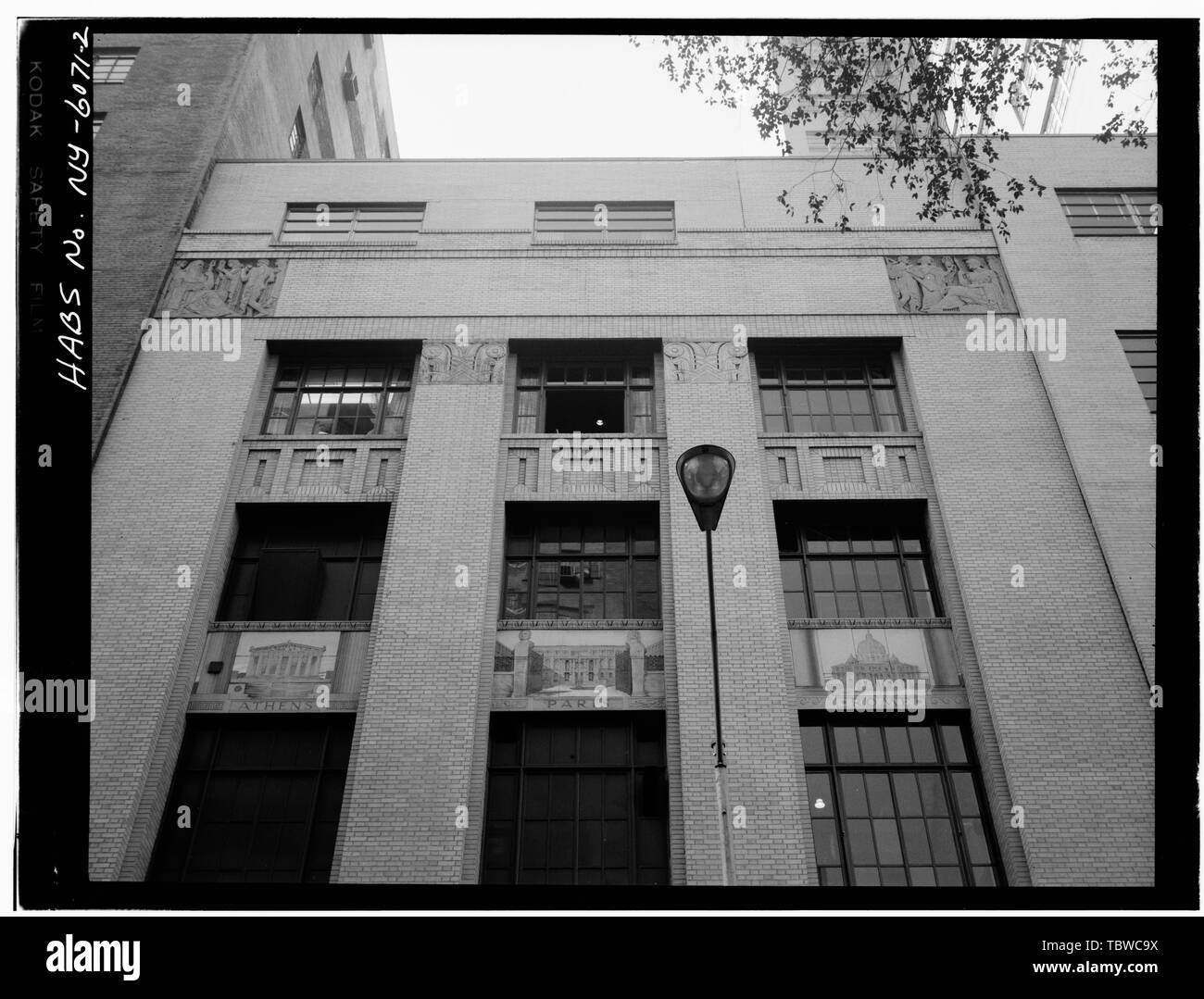 MAIN ELEVATION, DETAIL OF SECOND AND THIRD FLOOR FACADE Reeves Sound