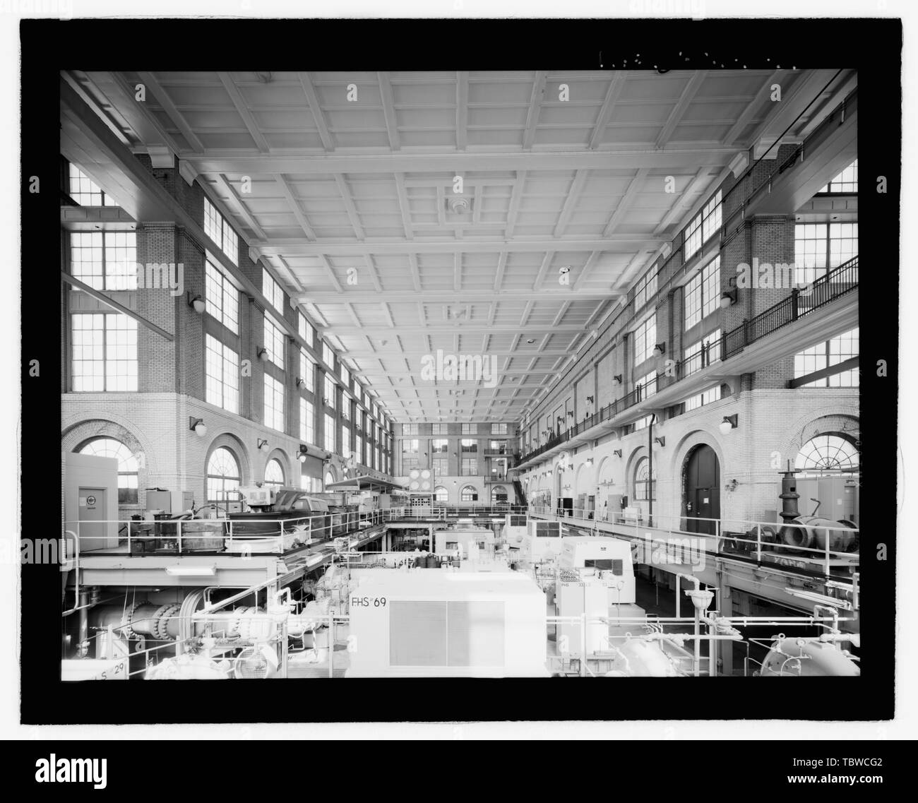MAIN ENGINE ROOM, LOOKING NORTH. THIS ROOM ONCE HOUSED SIX STEAM PUMPING ENGINES.  Division Avenue Pumping Station and Filtration Plant, West 45th Street and Division Avenue, Cleveland, Cuyahoga County, OH Stock Photo