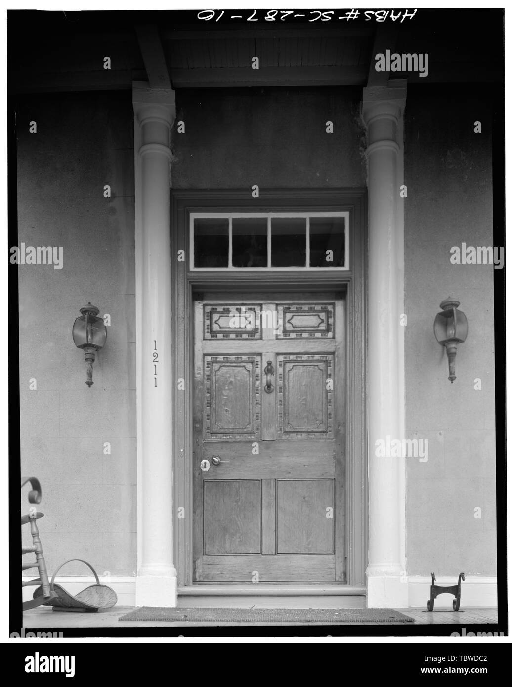 MAIN ENTRY, SOUTH (FRONT) ELEVATION Thomas Fuller House, 1211 Bay