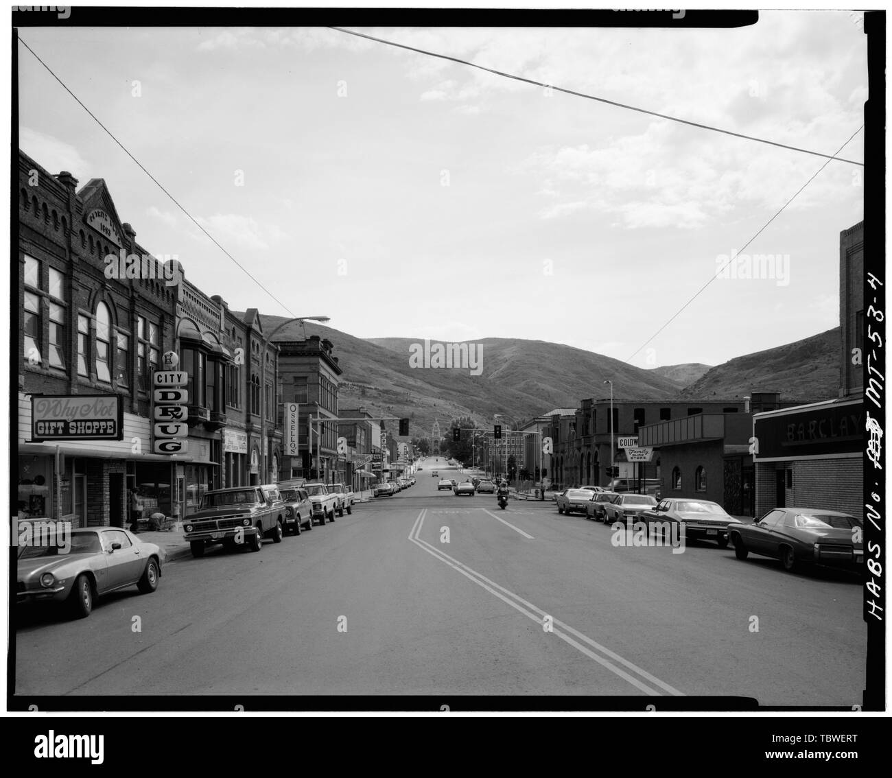 MAIN STREET LOOKING SOUTH FROM THE INTERSECTION OF COMMERCIAL AVENUE