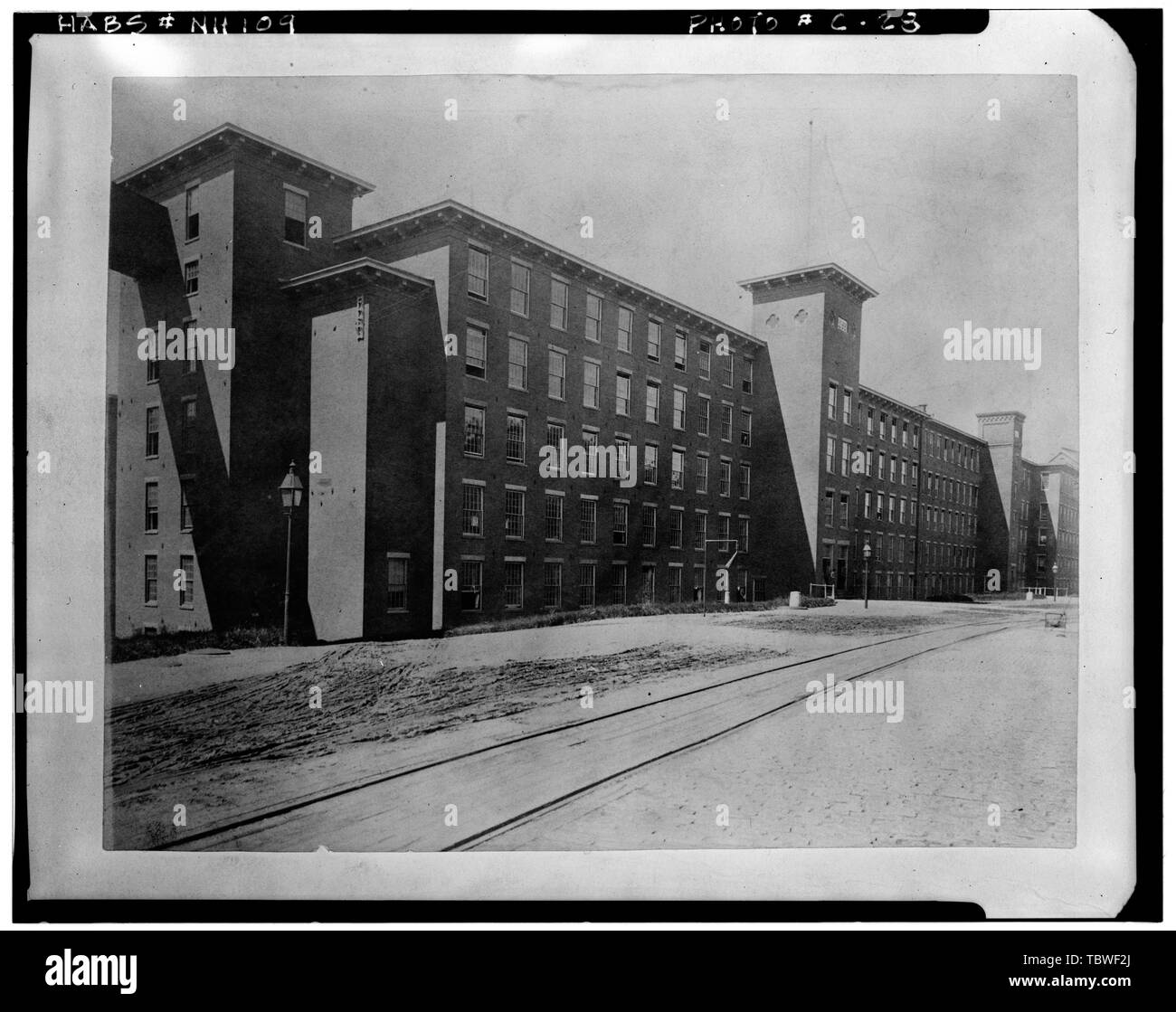 MANCHESTER NO. 1 MILL. PHOTOCOPY OF c. 1900 VIEW LOOKING NORTHWEST. From the collection of the Manchester Historic Association, Manchester, N. H.  Amoskeag Millyard, Canal Street, Manchester, Hillsborough County, NH Stock Photo