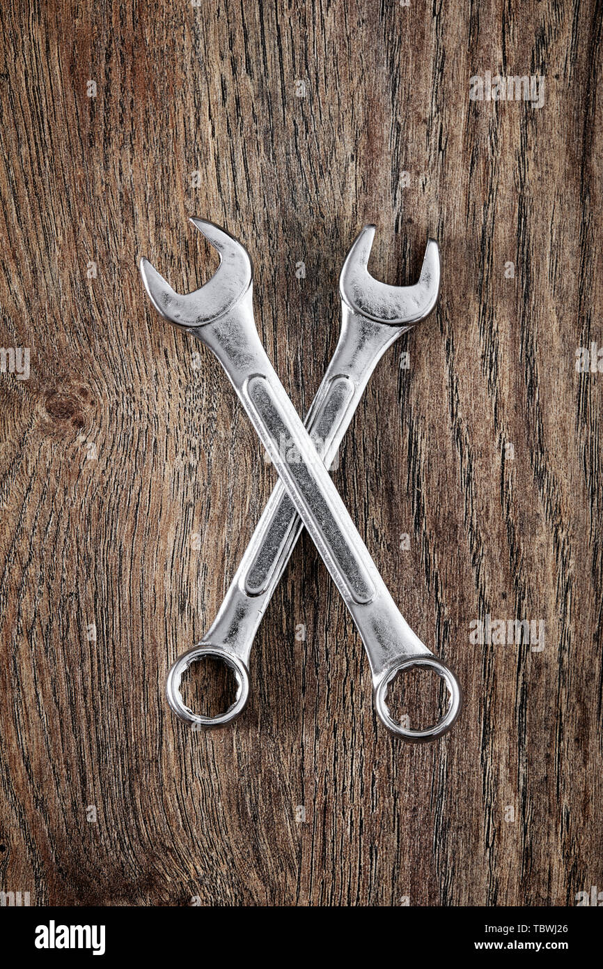 Crossed wrenches hires stock photography and images Alamy