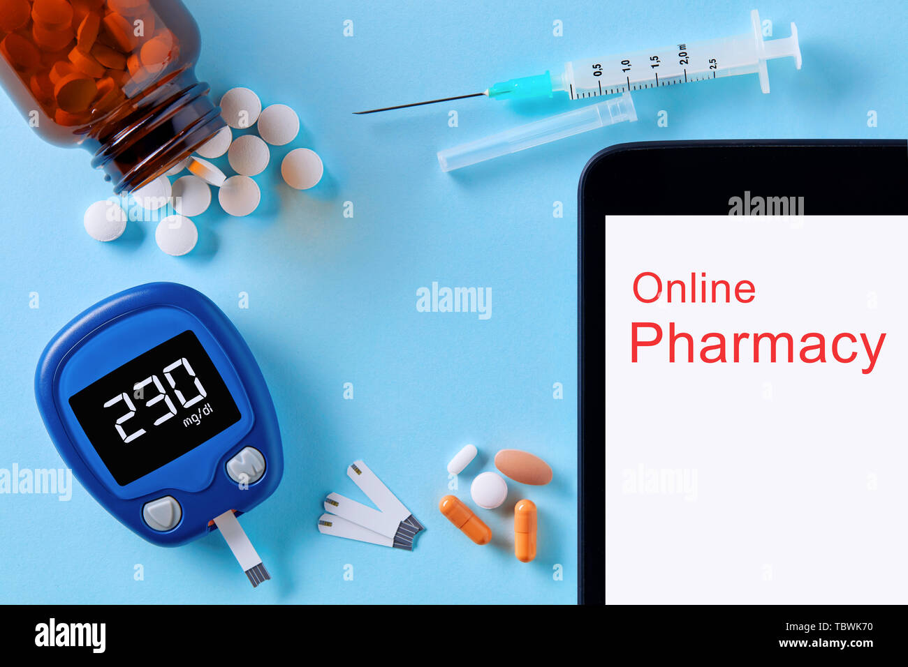 Online pharmacy hi-res stock photography and images - Page 2 - Alamy