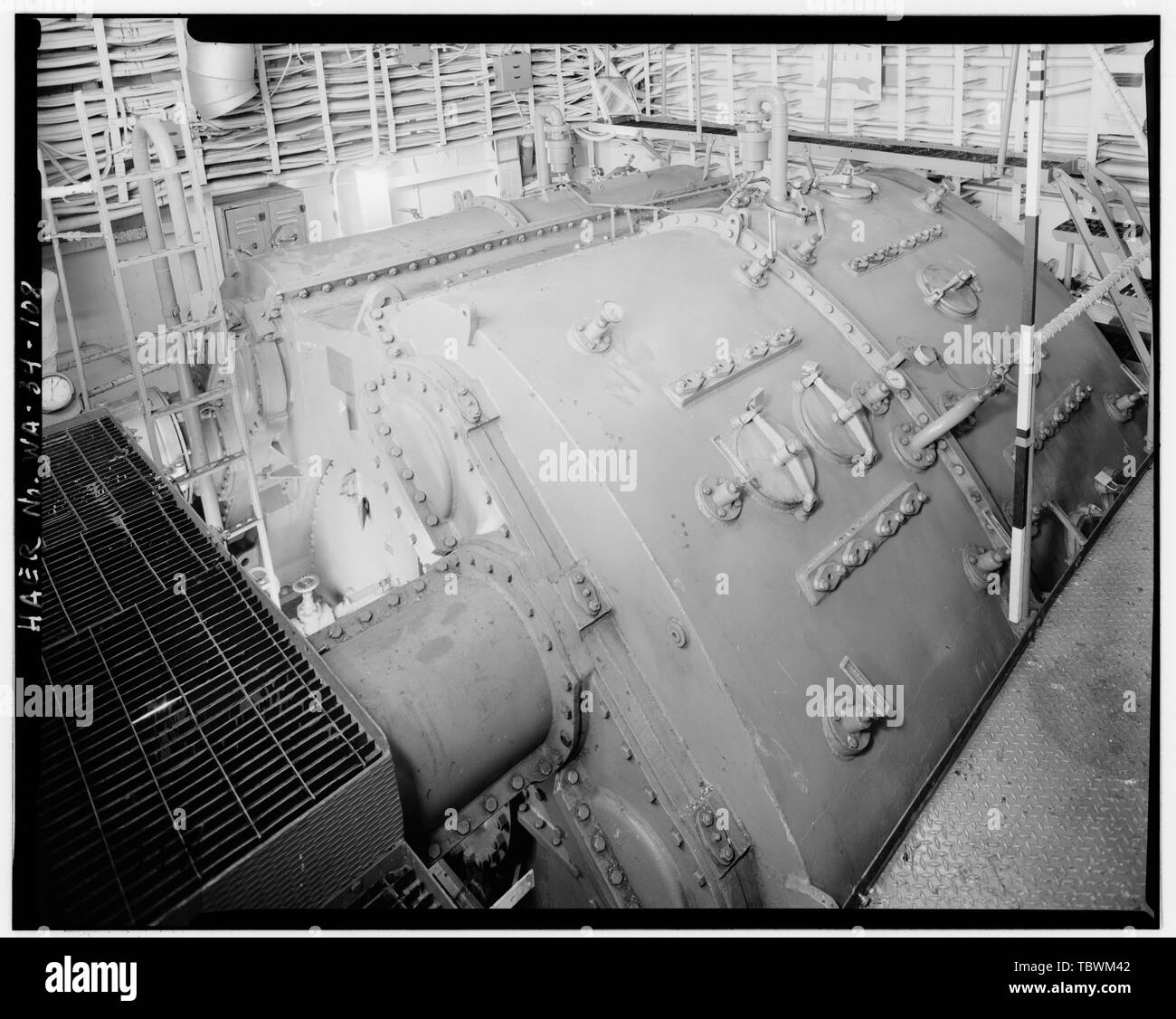 MISSILE ROOM STARBOARD LOOKING TO PORT SHOWING THE OVERHEAD TROLLEY