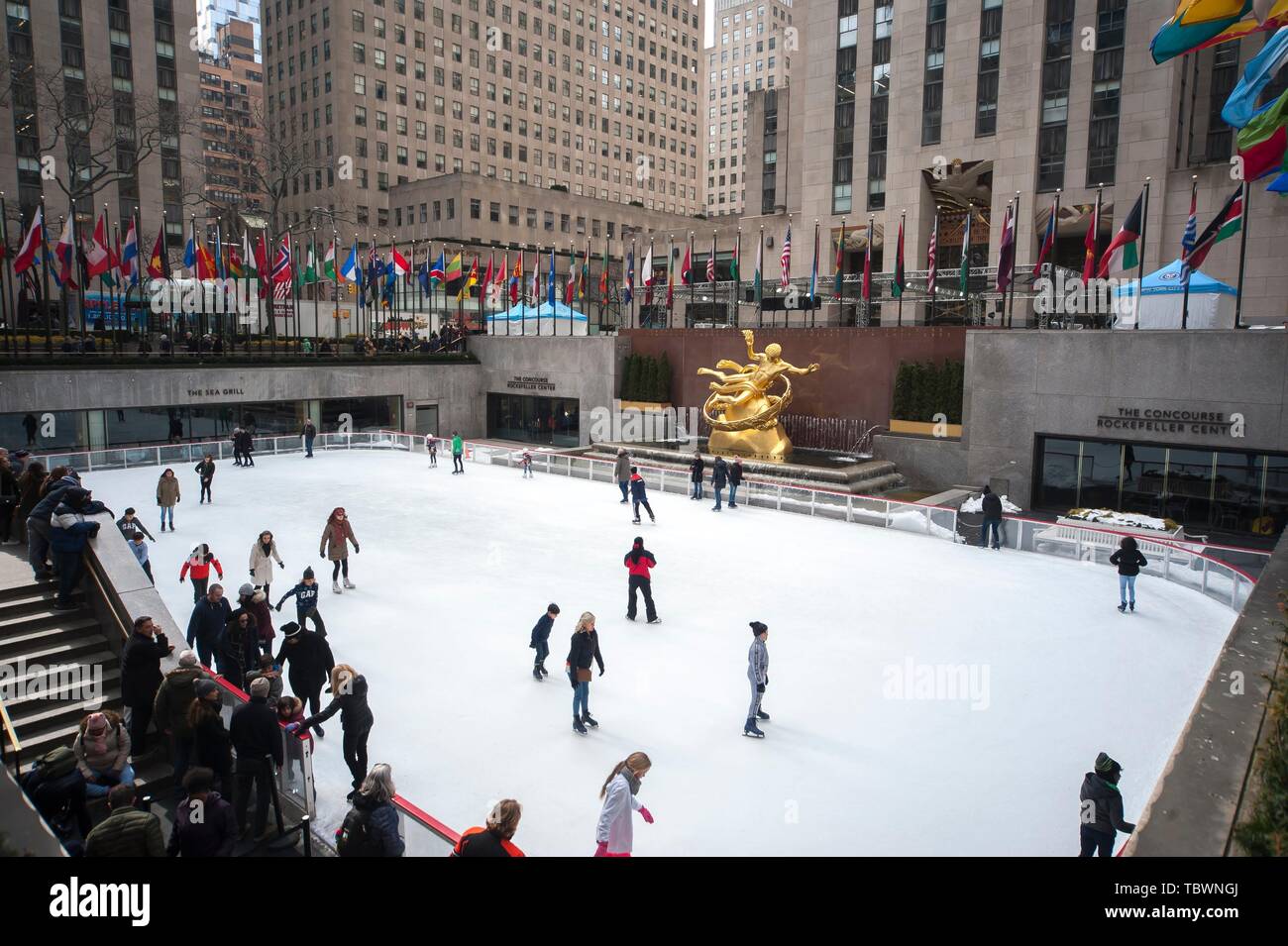 Pista de patinaje sobre hielo en el Rockefeller Center de Nueva York. Stock Photo