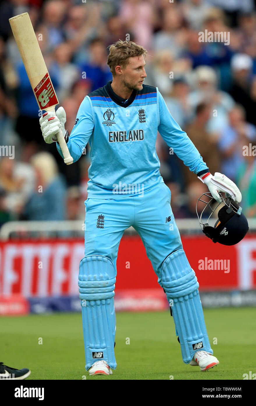 England's Joe Root gestures to the crowd after being dismissed during the ICC Cricket World Cup group stage match at Trent Bridge, Nottingham. Stock Photo